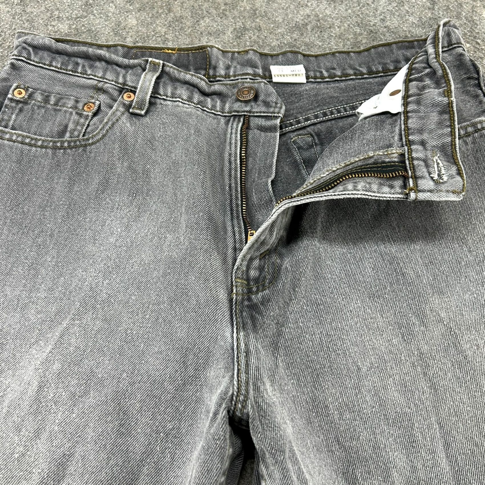 Levi's VINTAGE Levi's 561 Jeans Women 14 Black Light Wash Distressed 90s USA Retro Straight Jeans Mens? Women? Size 36" / US 14 / IT 50 - 2 Thumbnail