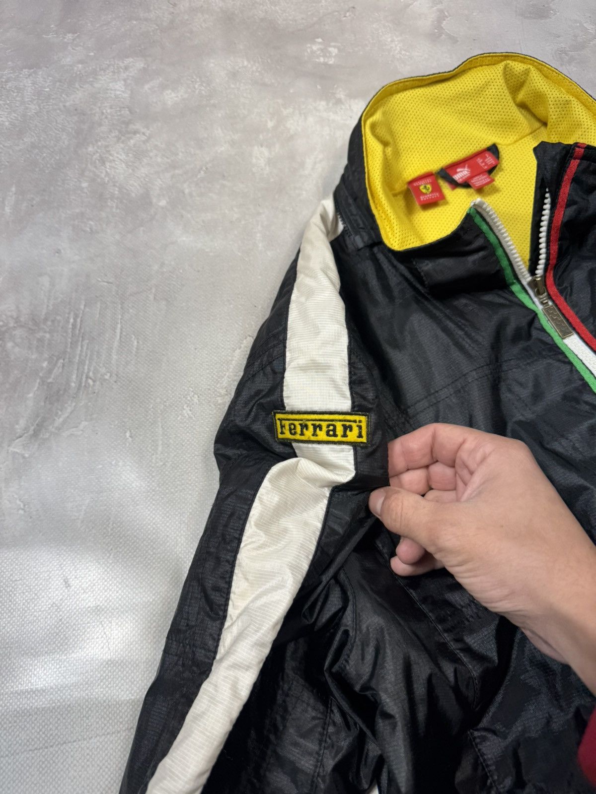 Puma Vintage Puma Scuderia Ferrari Black Racing Jacket Size US S / EU 44-46 / 1 - 6 Thumbnail