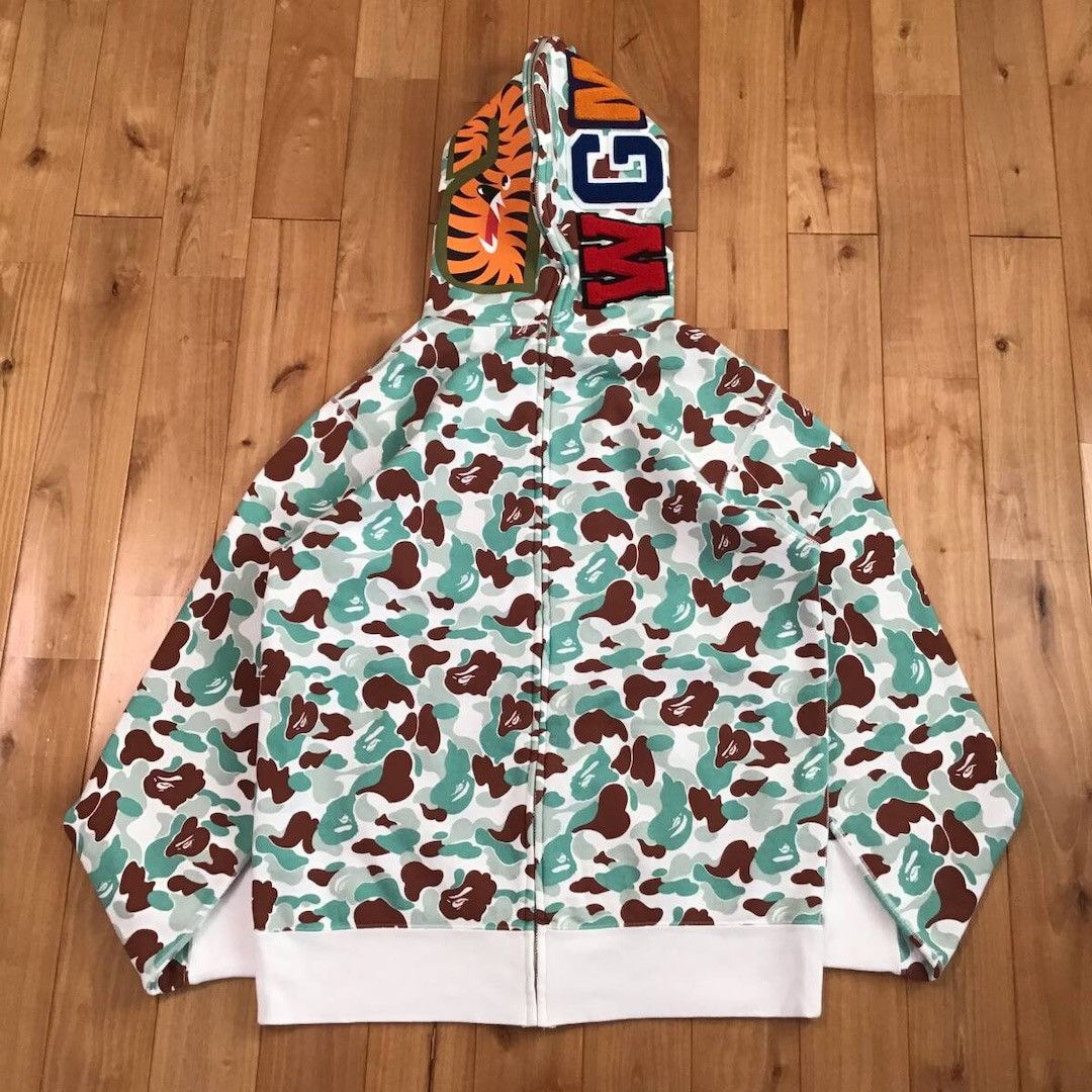 Bape 2024 🔥Sendai Store Camo🔥 BAPE shark full zip hoodie APE Size US M / EU 48-50 / 2 - 3 Thumbnail