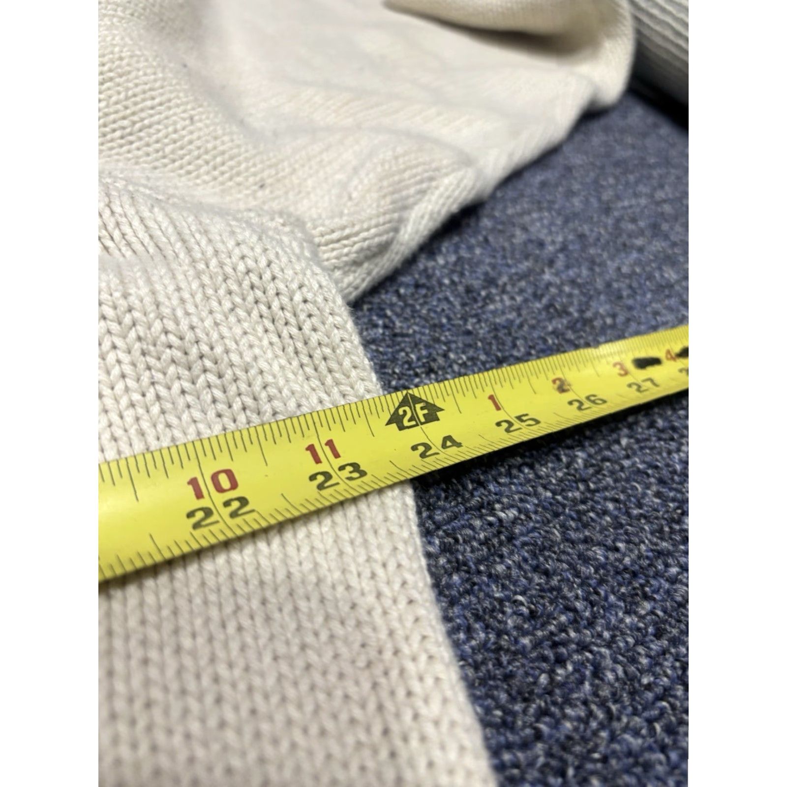 Polo Ralph Lauren VINTAGE Polo Ralph Lauren Logo Sweater Men's L Knit Fisherman Cable Crew Neck 90s Beig e Pullover Casual Knit Casual Mens Sweater 80s 90s Theme Size US L / EU 52-54 / 3 - 4 Thumbnail