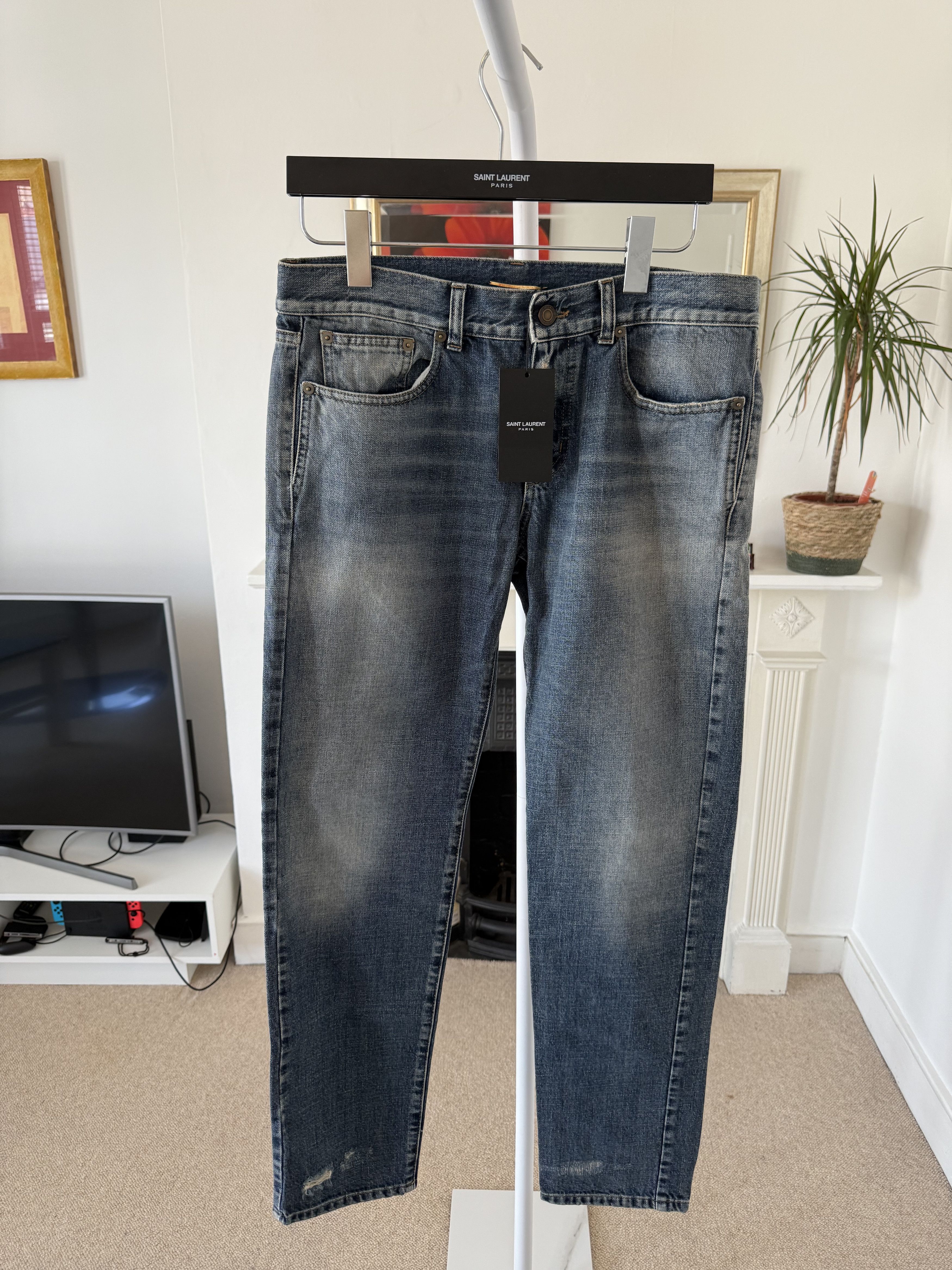 Saint Laurent Paris FW17 Saint Laurent D23 Destroyed Denim Size 30" / US 8 / IT 44 - 1 Thumbnail
