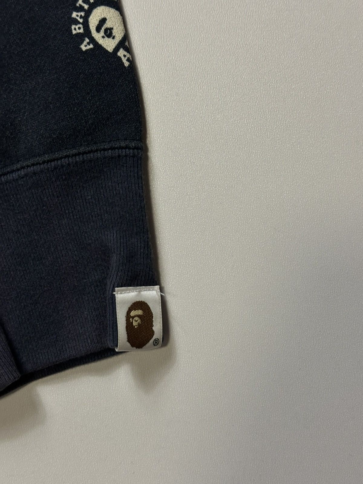 Bape Vintage Bape AOP Zip Hoodie Glow In The Dark Size US M / EU 48-50 / 2 - 9 Thumbnail