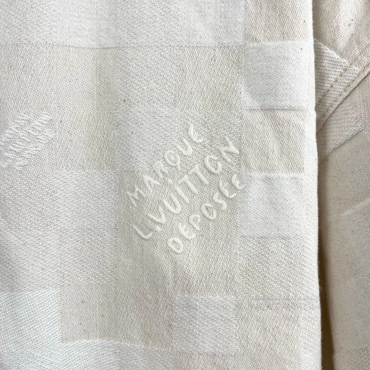 Louis Vuitton LV Embroidered Logo Check Short-Sleeve Shirt. Size US S / EU 44-46 / 1 - 5 Thumbnail