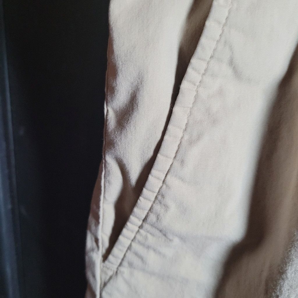 Banana Republic Banana Republic womens XL khaki shorts, NWOT Size 38" / US 16 / IT 52 - 4 Thumbnail