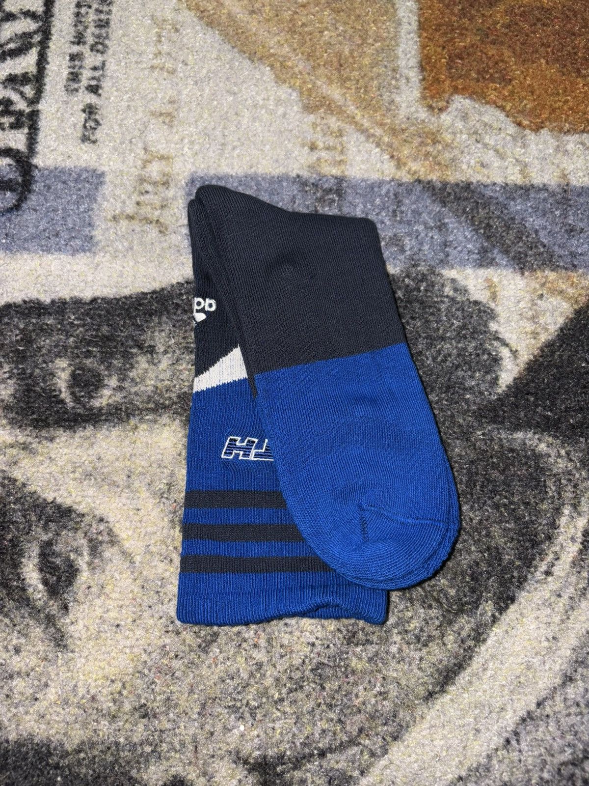 Adidas × Kith Kith x Adidas Crew Socks Size ONE SIZE - 2 Thumbnail