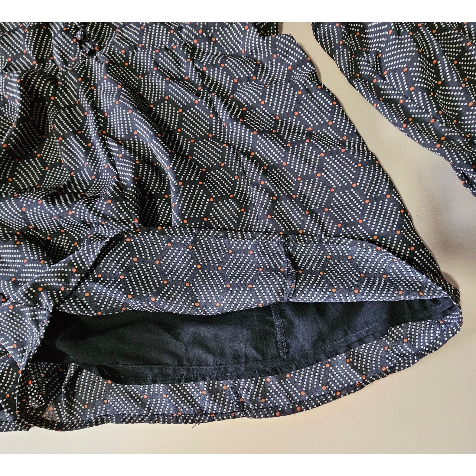 Anthropologie Anthropologie harlyn Honeycomb Long Sleeve Shorts Romper L Size 32" / US 10 / IT 46 - 15 Thumbnail