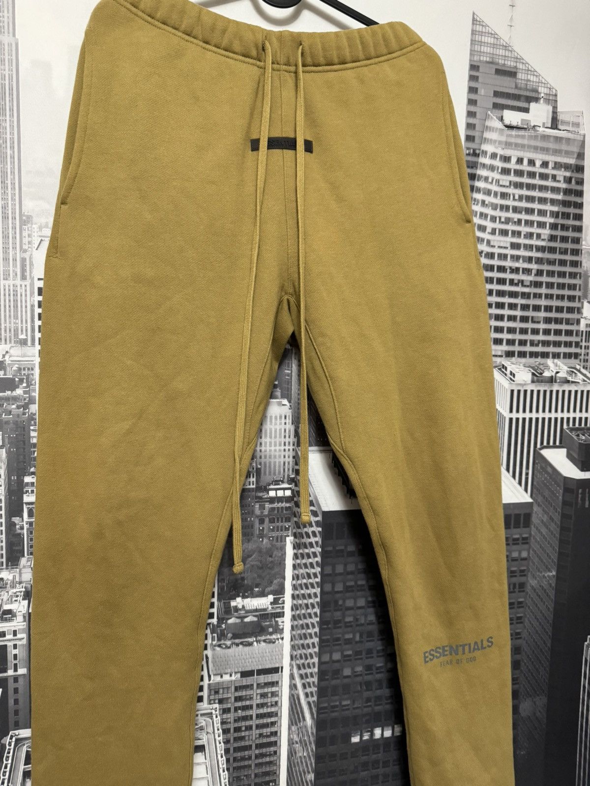 Fear of God 🔥Fear of God Essentials Sweatpants SZ XS Amber Size US 30 / EU 46 - 2 Thumbnail
