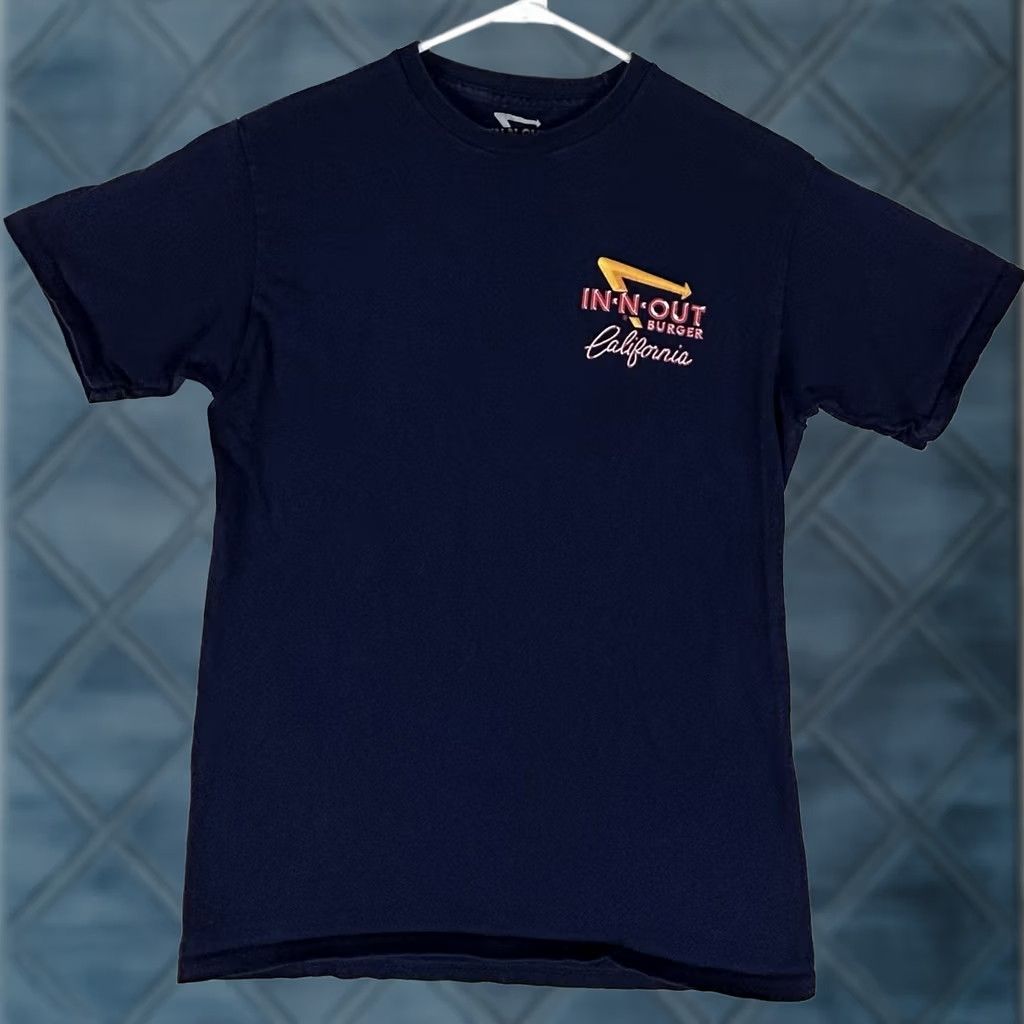 Vintage IN N OUT California T-Shirt Mens S Shirt Crew Neck Short Sleeve Blue 100% Cotton Cars California 2010s Mens Size US S / EU 44-46 / 1 - 1 Thumbnail