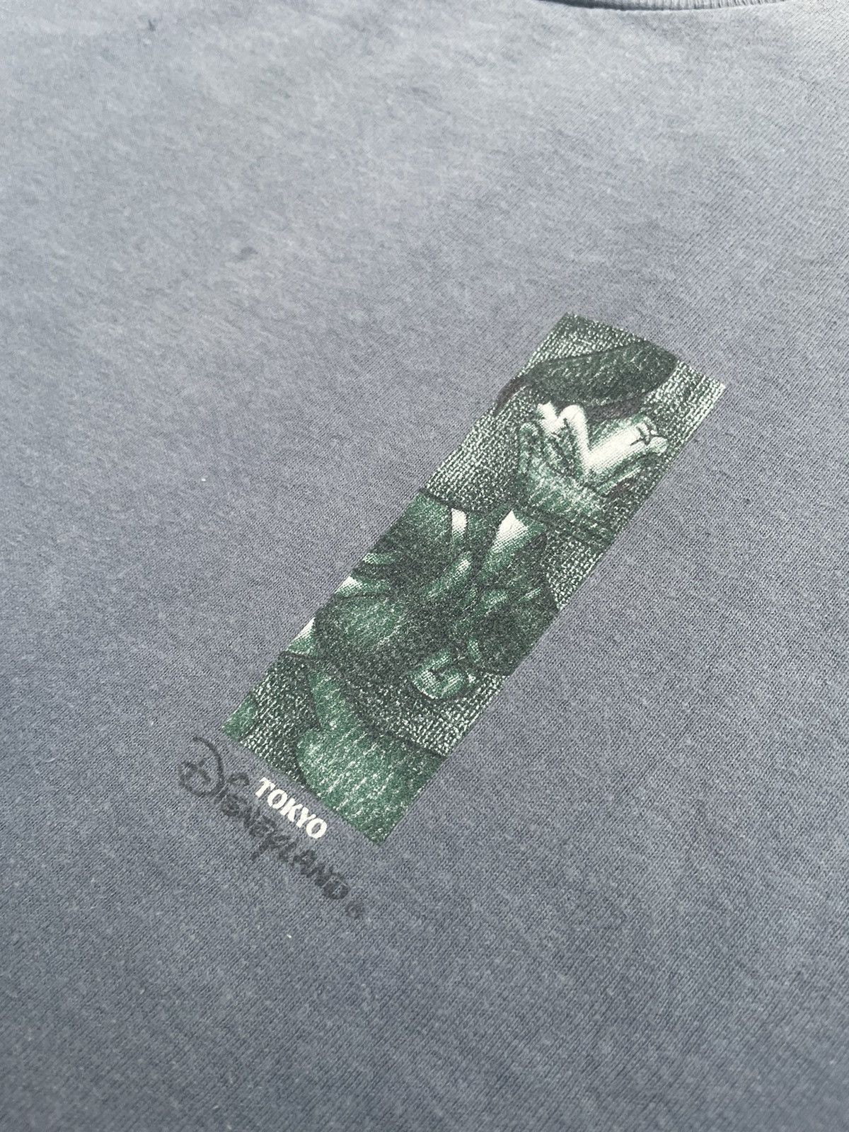Disney × Vintage Vintage Donald Duck Tokyo Disneland Tshirt Size US L / EU 52-54 / 3 - 11 Thumbnail