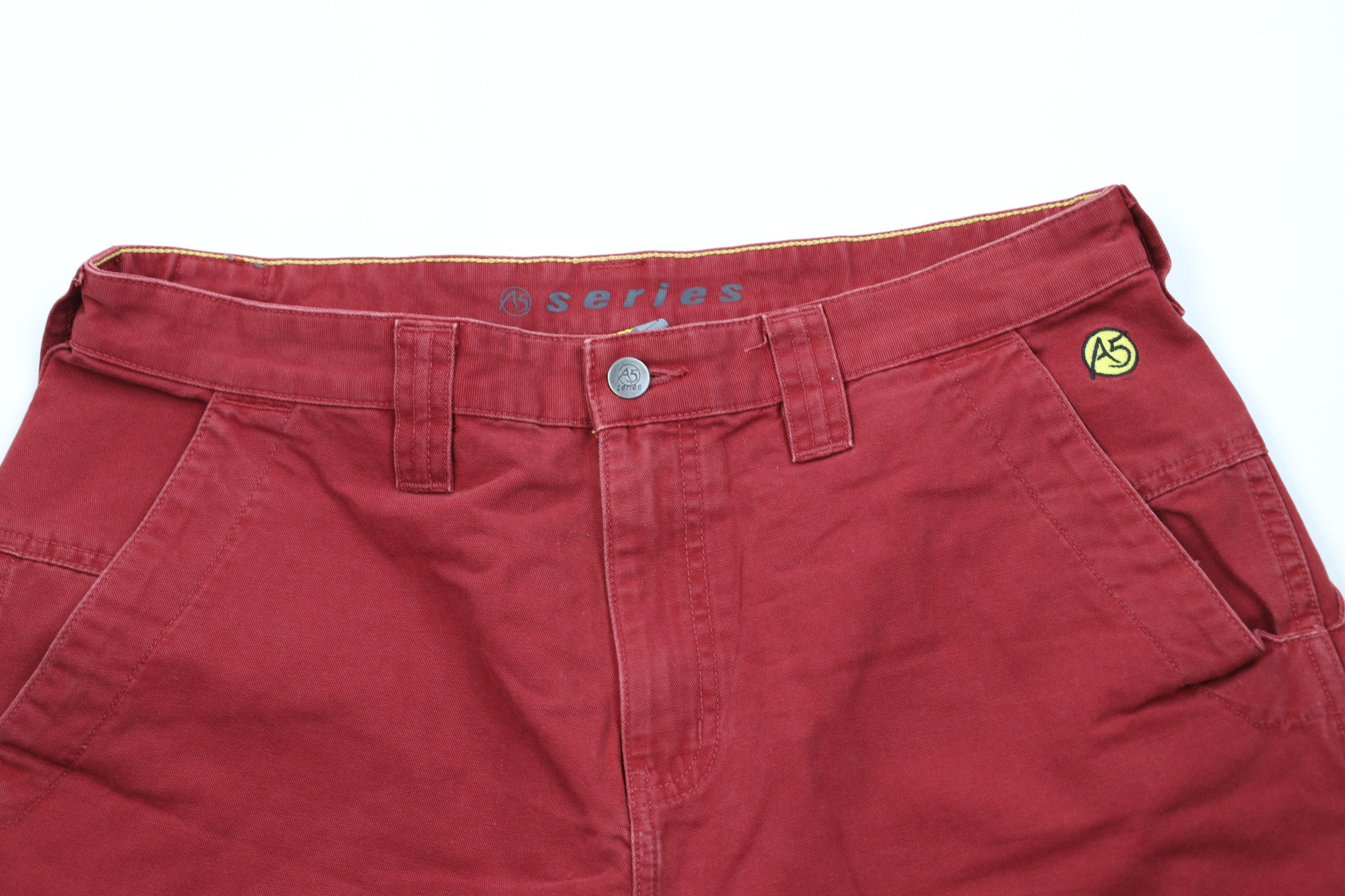 The North Face Vintage Y2K 2001 The North Face Dungaree Shorts Red Cotton Size US 34 / EU 50 - 2 Thumbnail