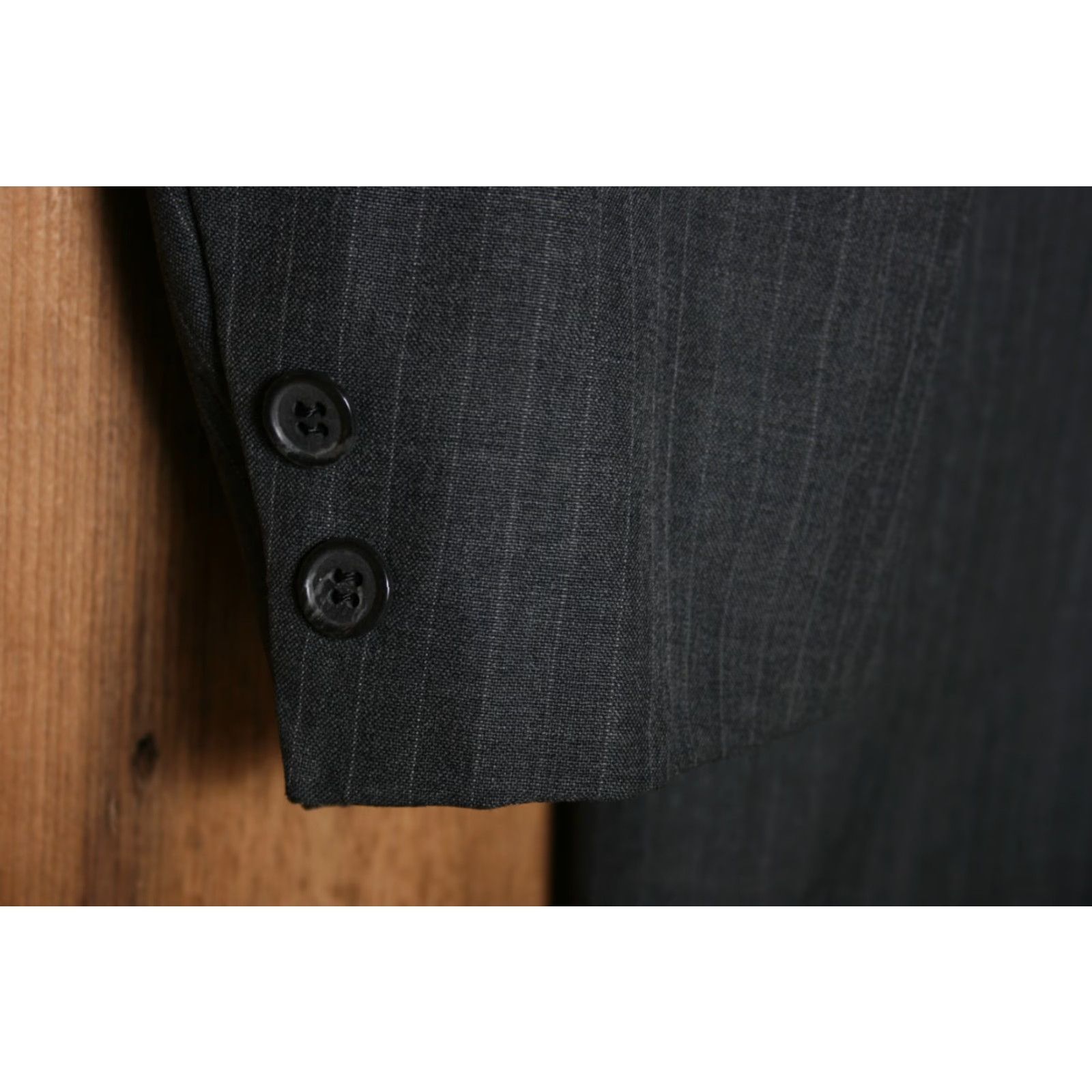 Brooks Brothers VINTAGE Brooks Brothers Sport Coat Gray Pinstriped 44XL Two-Button Single-Breasted Men's Jacket Women? No gender specified. Size US S / EU 44-46 / 1 - 3 Thumbnail