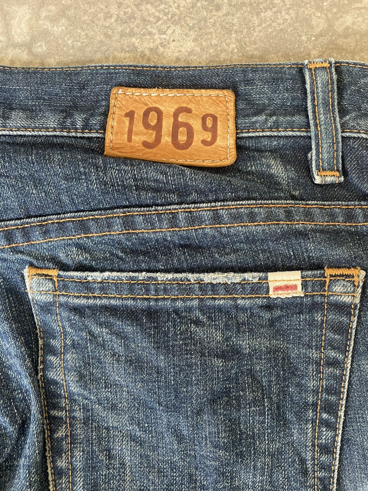 Gap Flare Jeans Vintage Gap Bootcut Nice Design Size US 32 / EU 48 - 5 Thumbnail