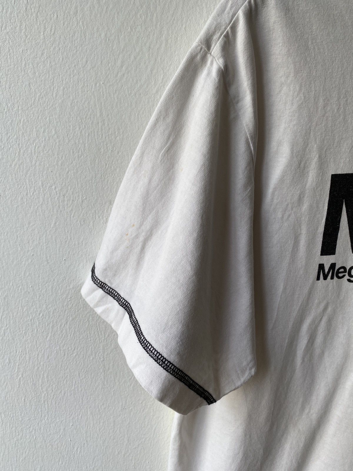 Art Comes First × Fuck Art, Make Tees 2000s - MEMA Meguropolitan Museum Of Art Tokyo Distressed Size US M / EU 48-50 / 2 - 9 Thumbnail