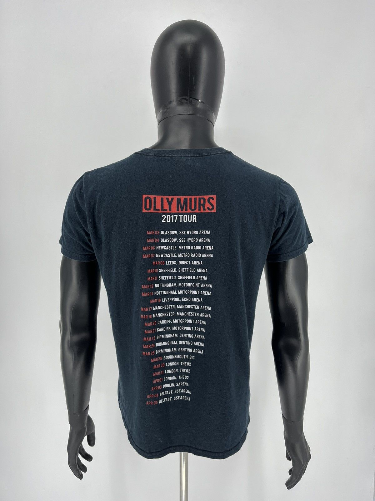 Band Tees Olly murs band tee T-shirts vintage size M Size US M / EU 48-50 / 2 - 7 Thumbnail