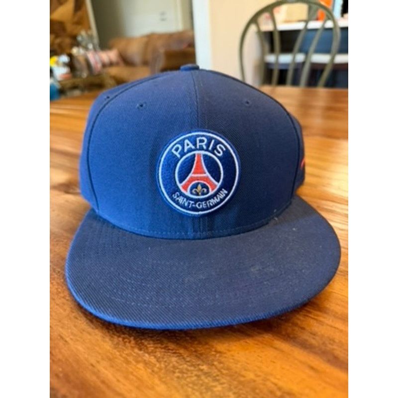 Nike Paris Saint-Germain Snapback Nike Hat Size ONE SIZE - 1 Thumbnail