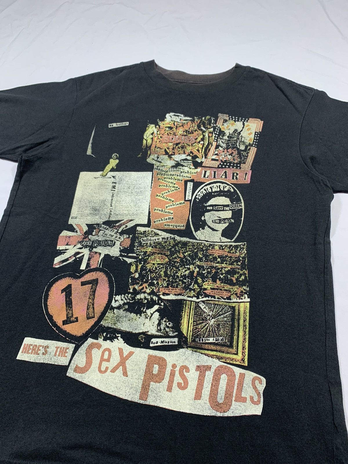 Band Tees × Vintage Faded Sex Pistols Queen T-shirt Size US M / EU 48-50 / 2 - 2 Thumbnail