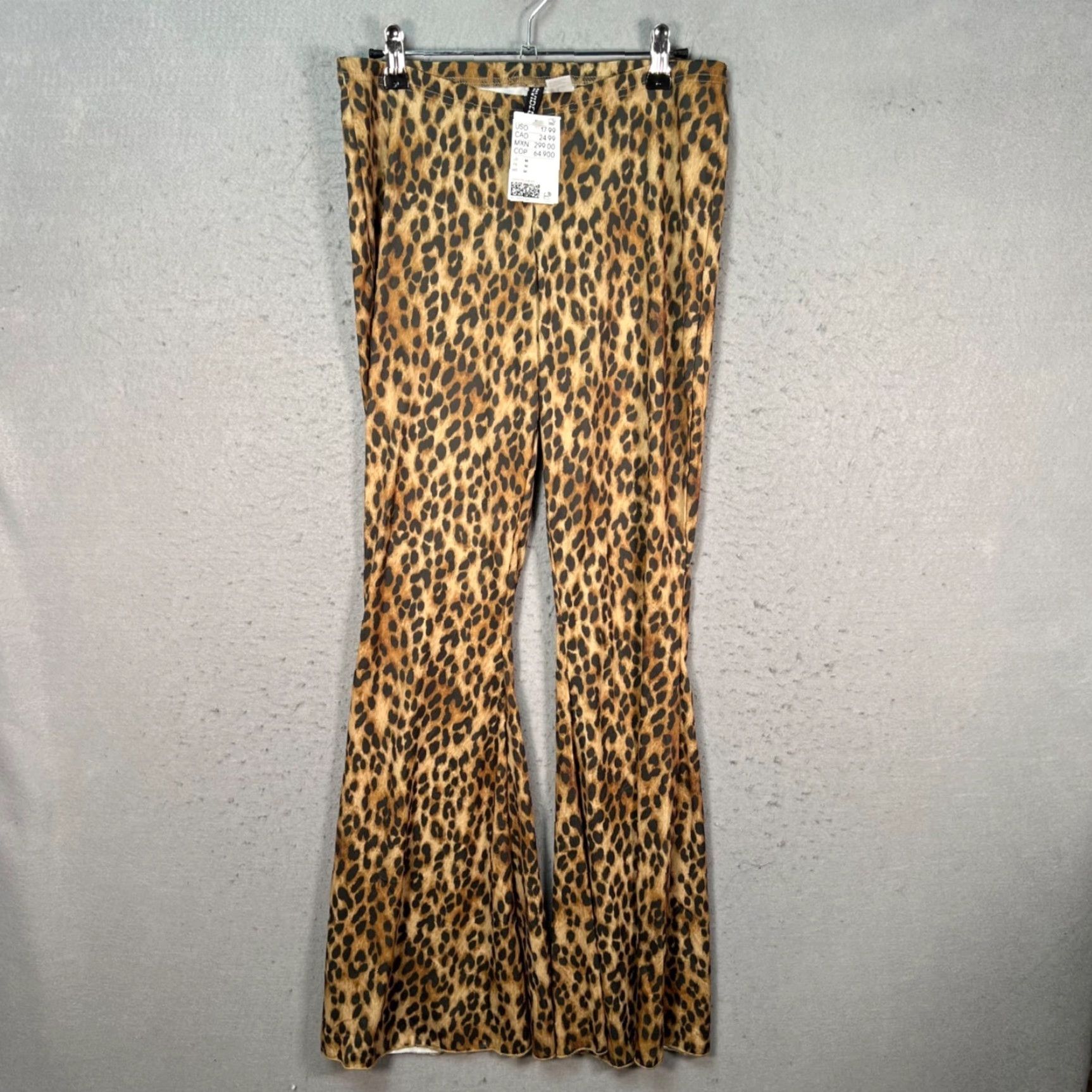 H&M H&M Womens Size Medium Leopard Print Flared Pants Stretchy Polyester Blend Size 32" / US 10 / IT 46 - 2 Thumbnail
