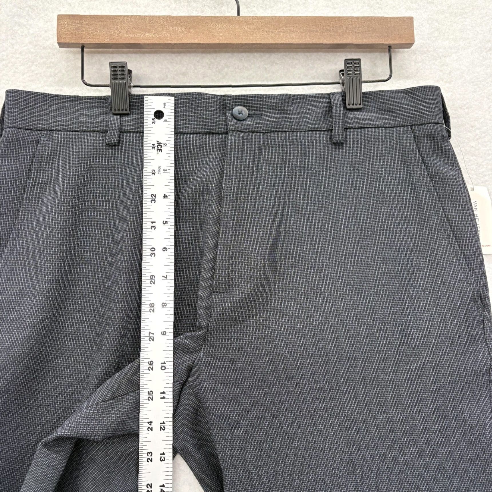 Van Heusen Van Heusen Pants Mens 32x30 Gray Traveler Straight Fit Non Iron Dress Slacks NWT Size US 32 / EU 48 - 7 Thumbnail