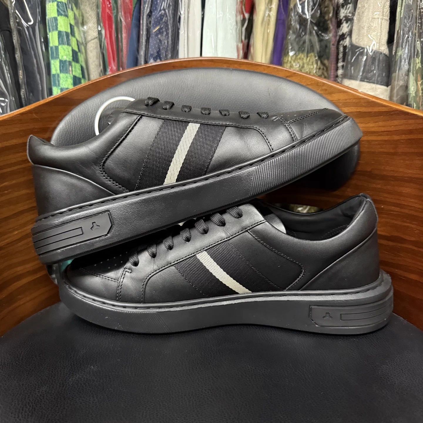 Bally Bally Black Leather Casual Sneakers US9.5/42.5 Worn Once Size US 9.5 / EU 42-43 - 7 Thumbnail