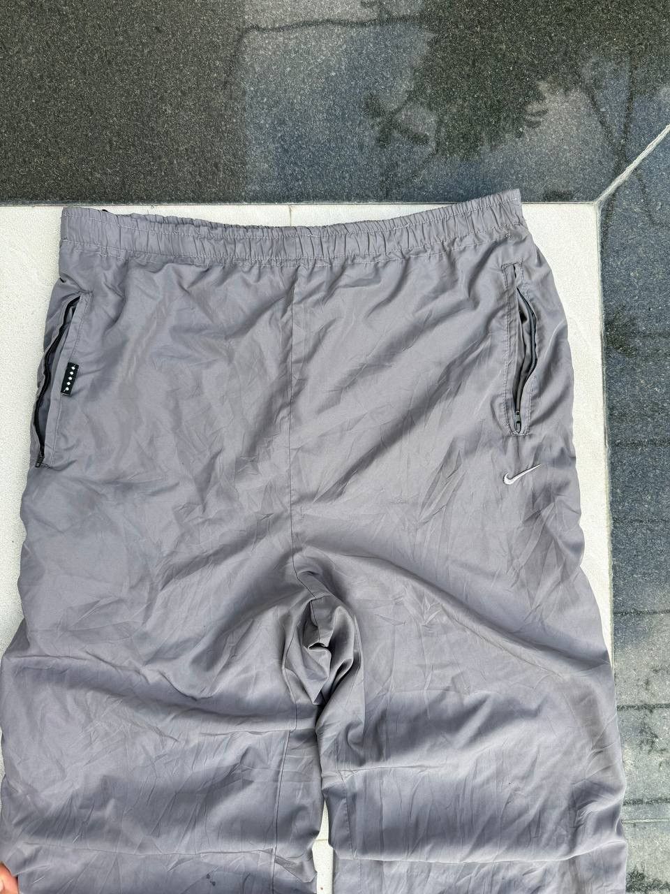 Nike 90s Nike Swoosh Vintage Y2K Gorpcore Parachute Retro Pants Size US 32 / EU 48 - 3 Thumbnail