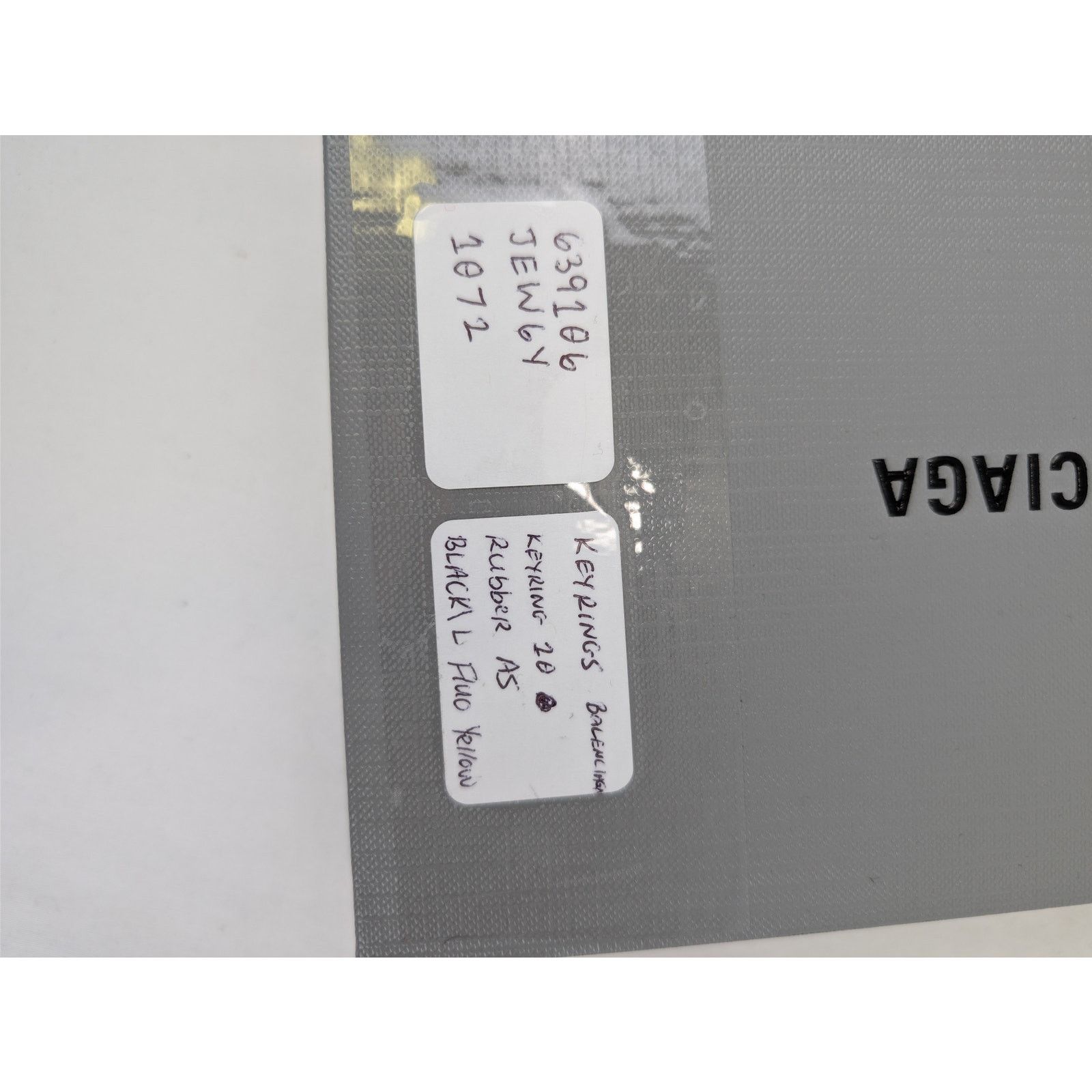 Balenciaga o1rshd1 Q:2 / Size: OS / Balenciaga Logo Rubber Keyrings Size ONE SIZE - 12 Thumbnail