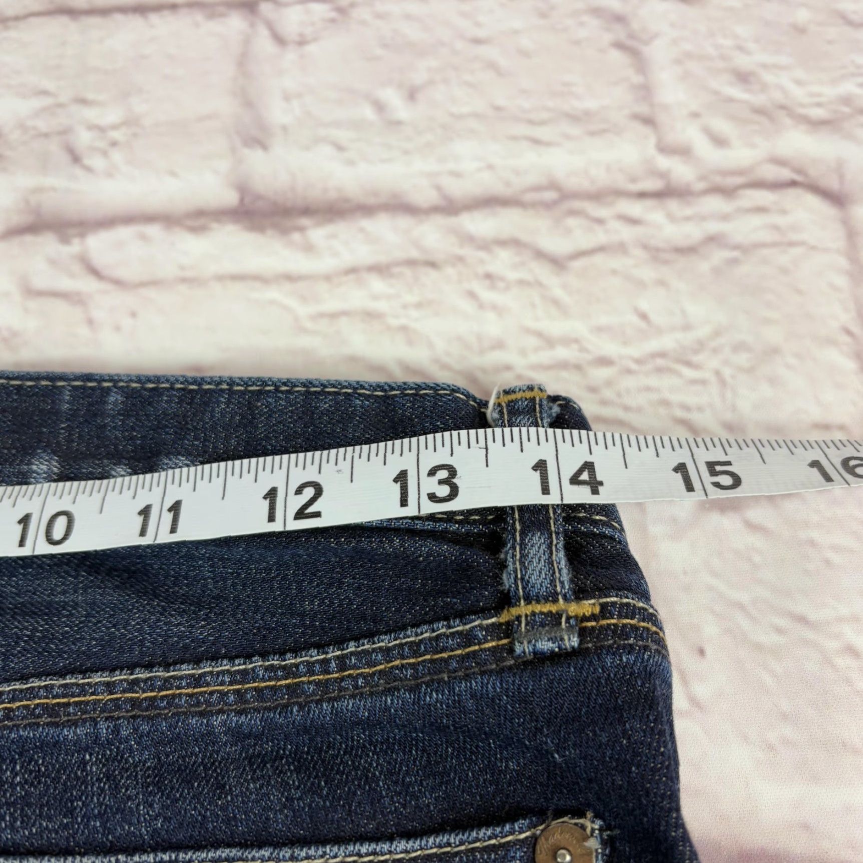 Madewell Madewell Jeans Womens 28W x 30L Medium Wash Low Rise Straight Stretch Denim Shirt? Size 28" / US 6 / IT 42 - 6 Thumbnail