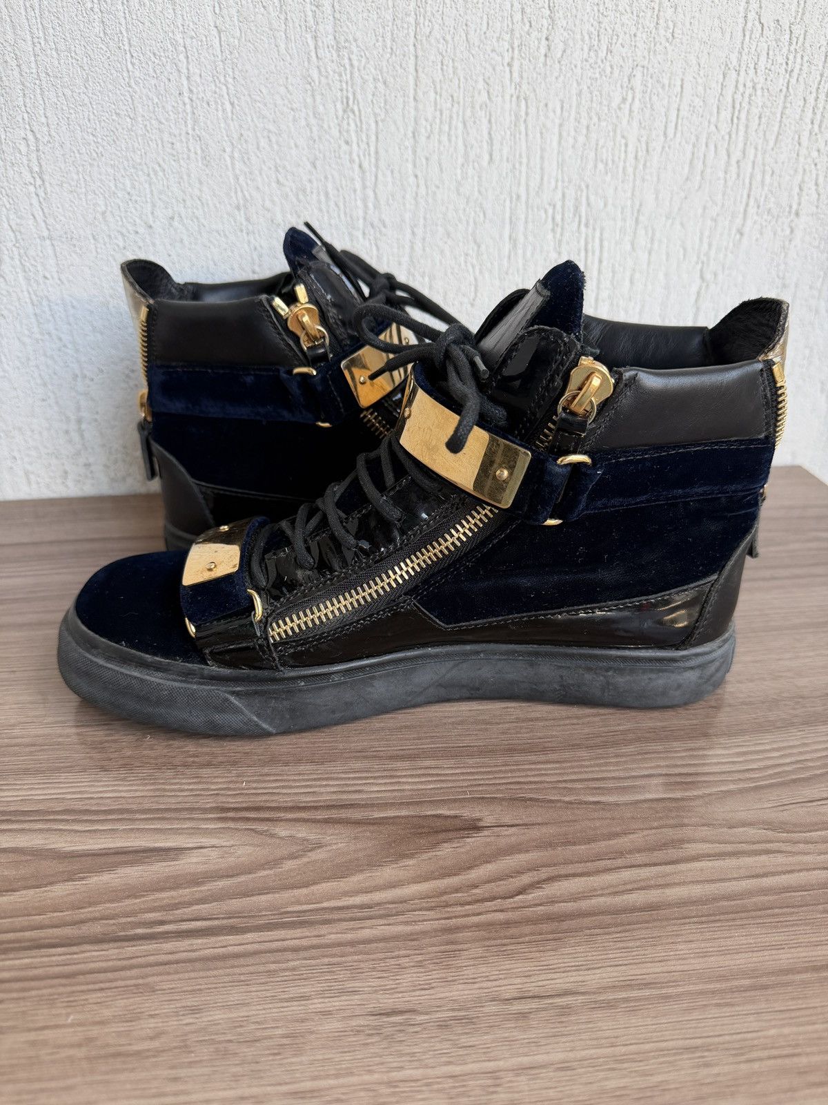 Giuseppe Zanotti chained double zip velvet sneaker Size US 8.5 / EU 41-42 - 13 Thumbnail