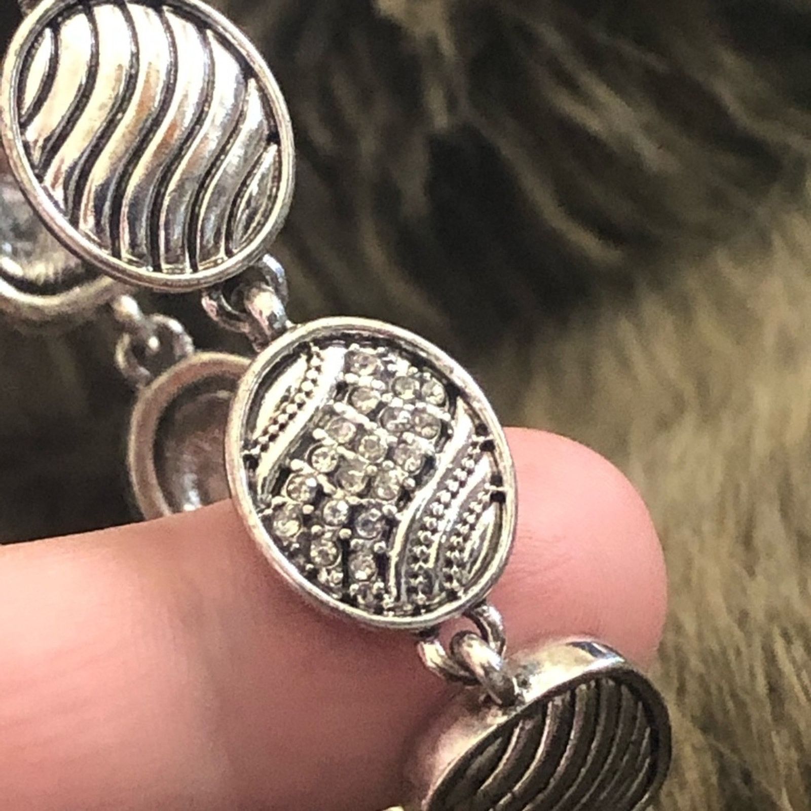 Jewelry Vintage Napier silver rhinestone accent bracelet Size ONE SIZE - 5 Thumbnail