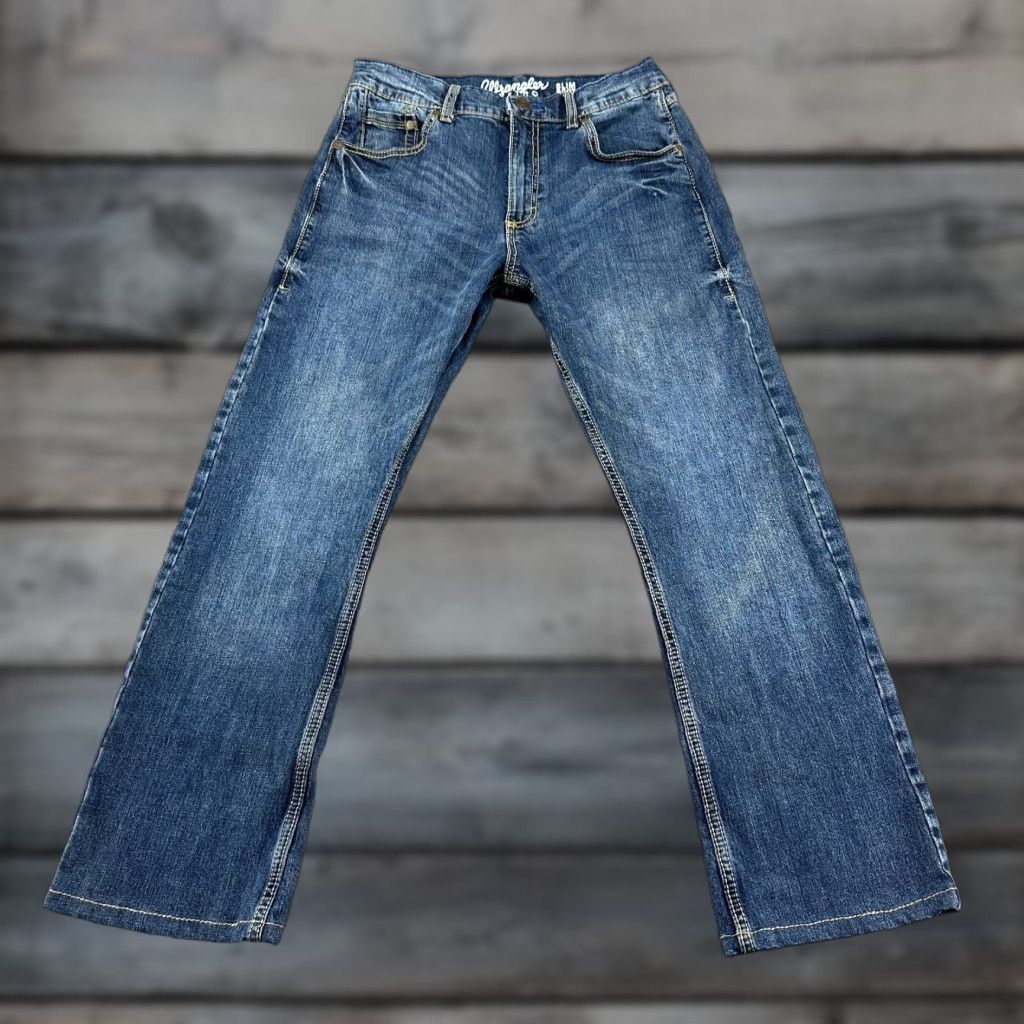 Wrangler Wrangler Retro Jeans Mens 30x29 Blue Medium Wash Slim Bootcut Stretch Denim 5-Pocket Regular Fit USA Cowboy Jeans Size US 30 / EU 46 - 1 Thumbnail