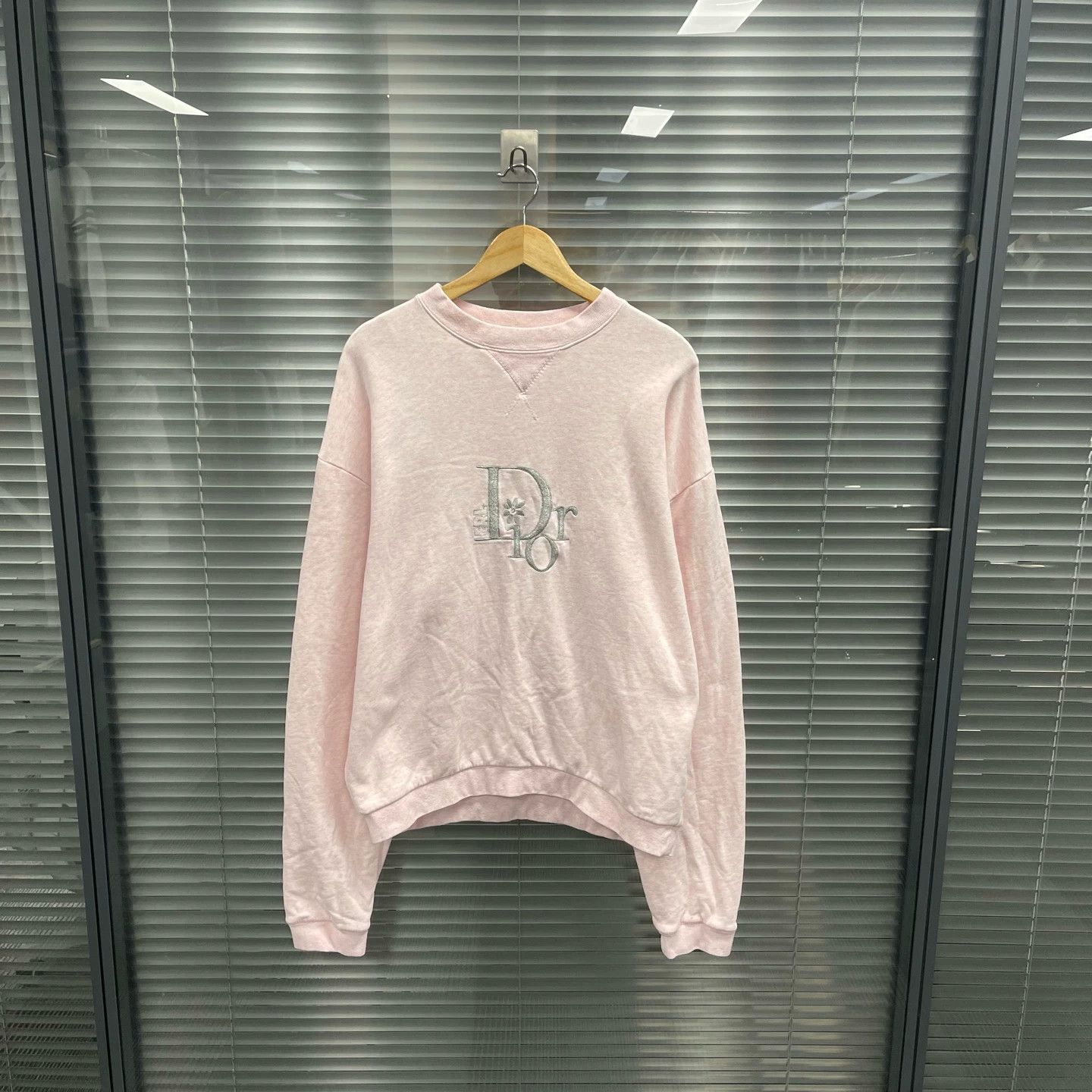 Dior Dior Pink Silver Embroidered M 99 New Crew #10584 Size US M / EU 48-50 / 2 - 1 Thumbnail