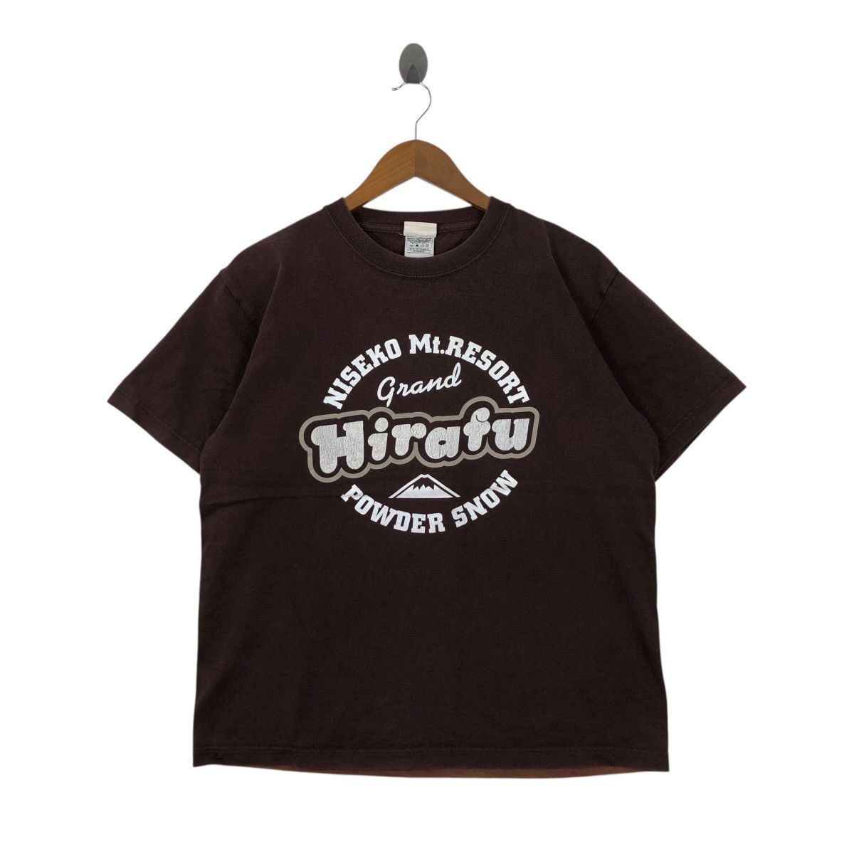 Japanese Brand Niseko Tokyo Grand HIRAFU T-Shirt Size US L / EU 52-54 / 3 - 1 Thumbnail