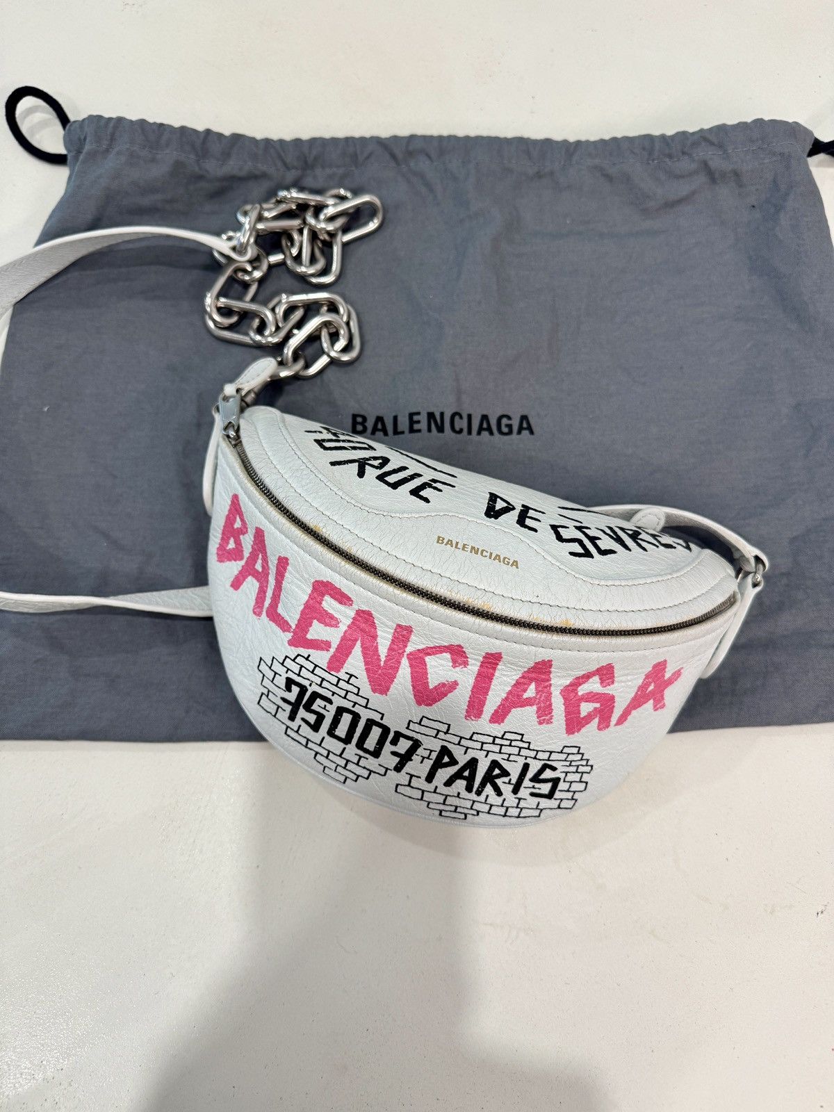 Balenciaga Balenciaga Souvenir XS Graffiti Belt Bag Size ONE SIZE - 1 Thumbnail