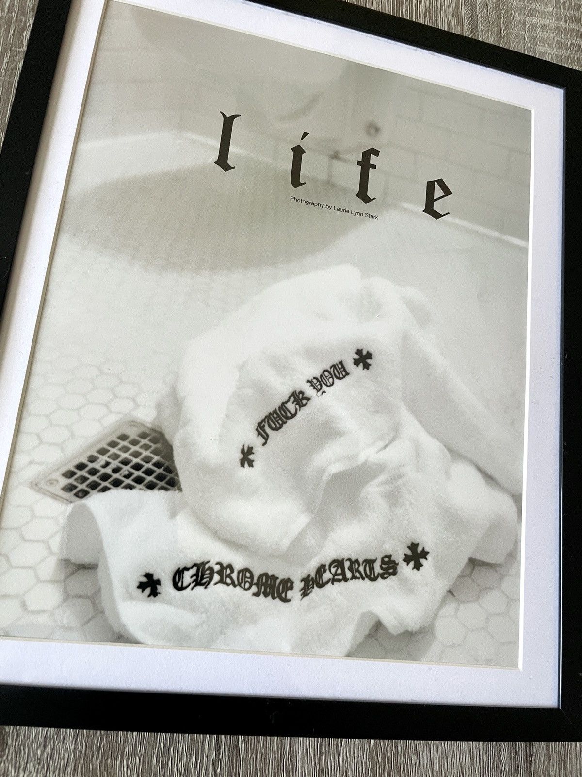 Chrome Hearts × Vintage Chrome Hearts white towel 9x11 Framed poster Size ONE SIZE - 2 Thumbnail