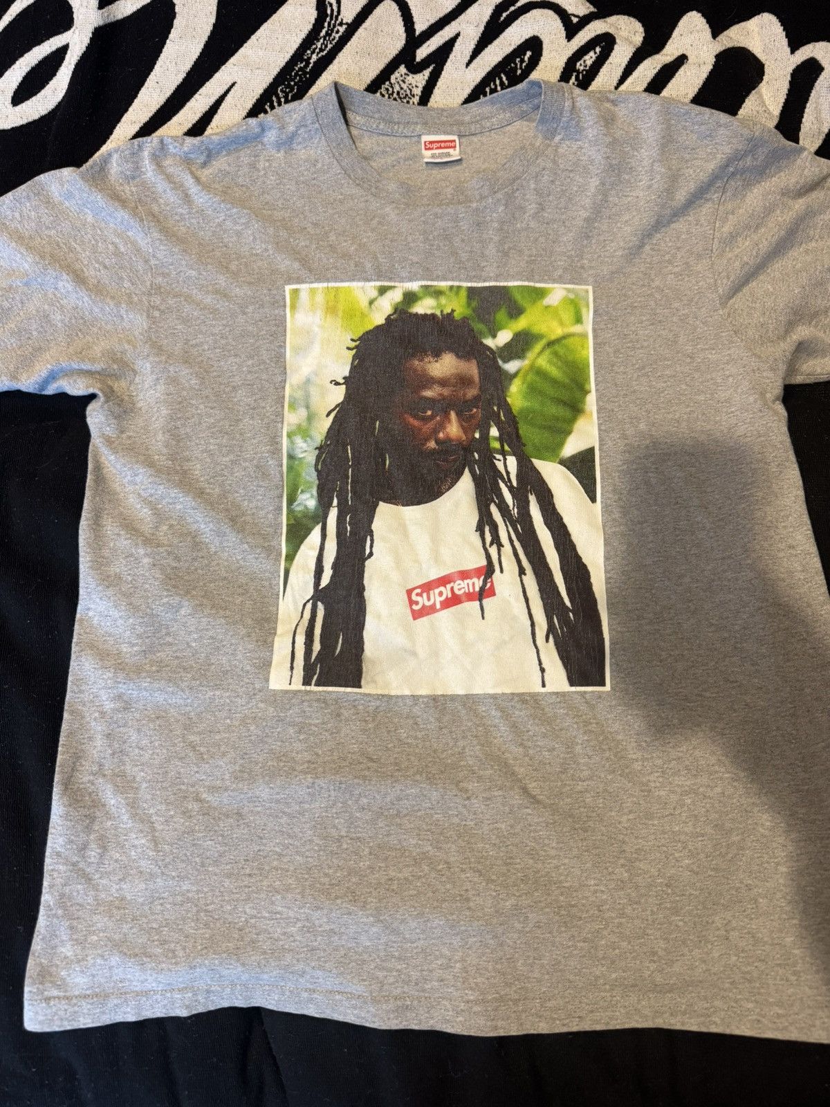 Supreme Supreme Buju Banton tee Size US L / EU 52-54 / 3 - 1 Thumbnail