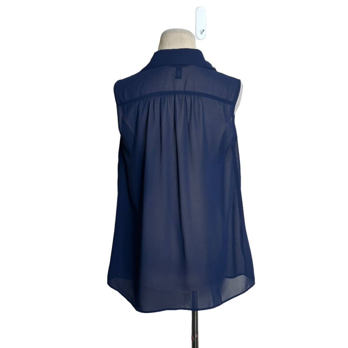 AQUA Aqua blue jeweled collared sleeveless blouse size Small Size S / US 4 / IT 40 - 3 Thumbnail
