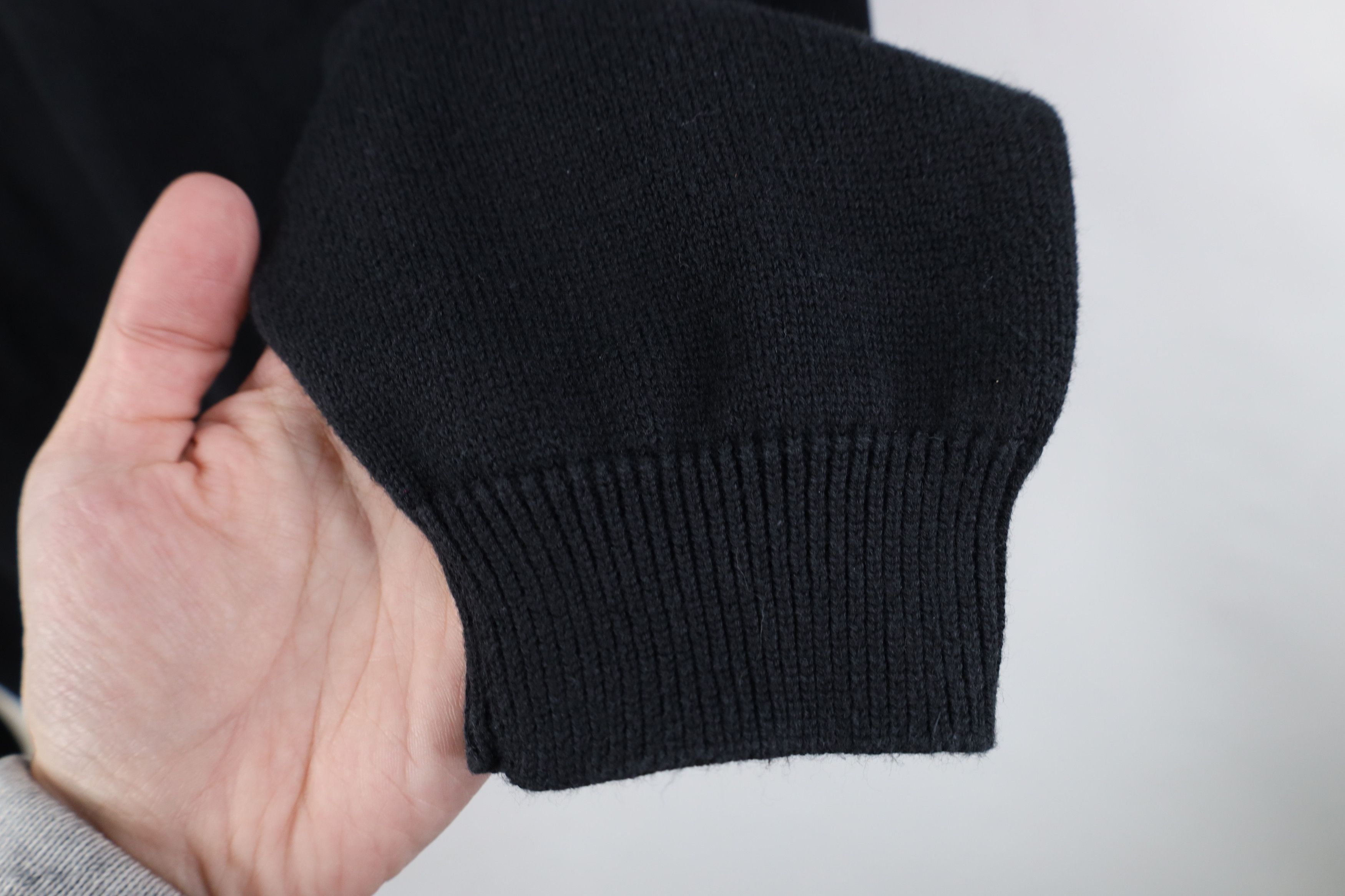Eddie Bauer Vintage 90s Eddie Bauer Knit V-Neck Sweater Black Japan Size US M / EU 48-50 / 2 - 5 Thumbnail