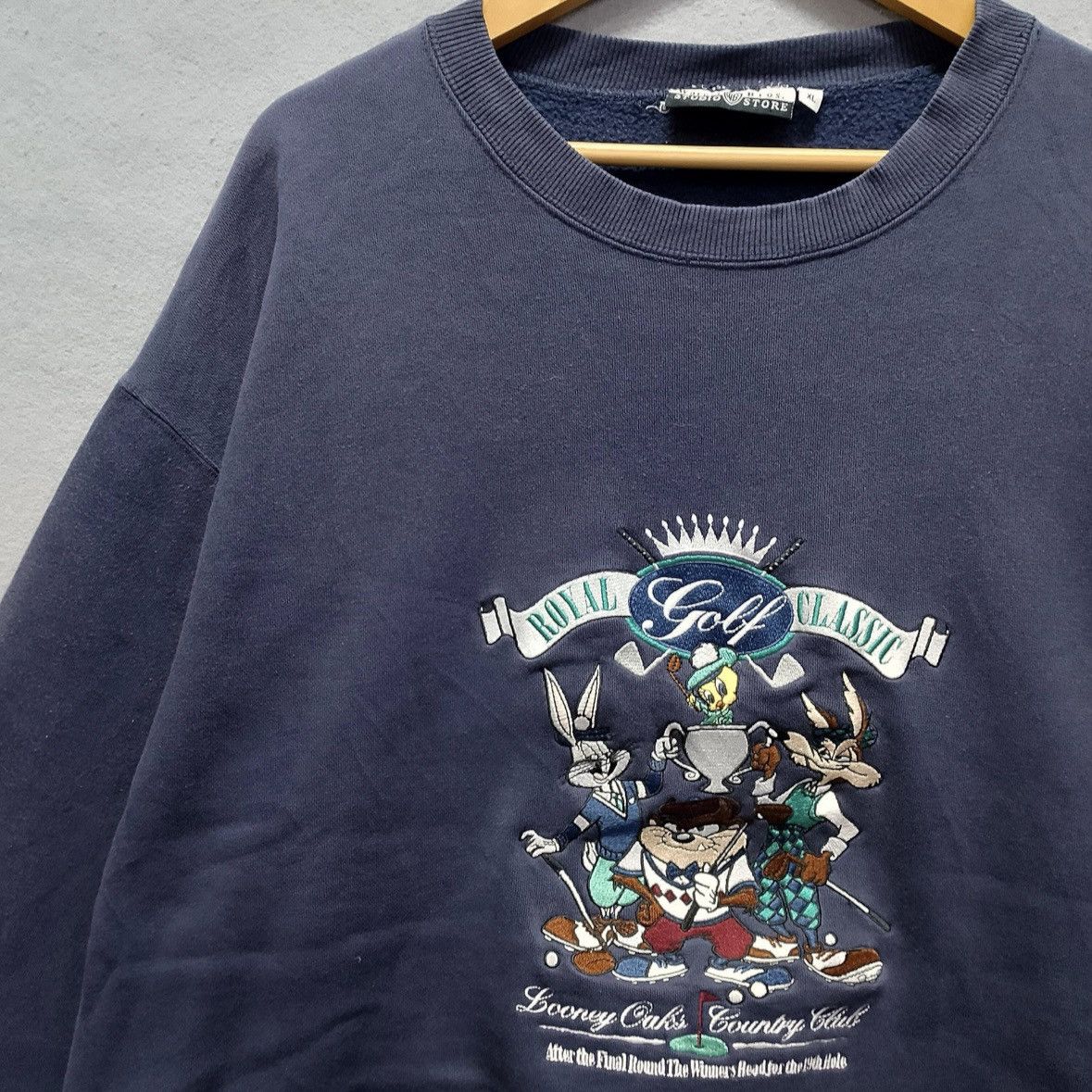 Warner Bros Vintage 1995 Warner Bros Sweatshirt Royal Golf Classic Size US XL / EU 56 / 4 - 2 Thumbnail