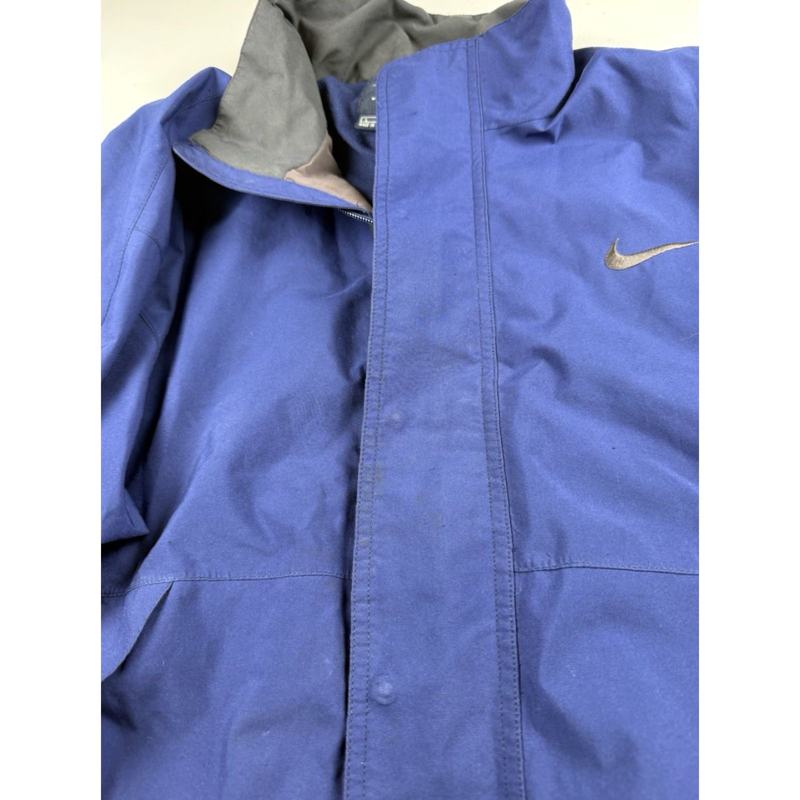 Nike **Nike Blue Golf Jacket Mens Large Windbreaker Full Zip Performance** User: **Nike Blue Windbreaker Mens Large Golf Jacket Full Zip Performance** Size US L / EU 52-54 / 3 - 4 Thumbnail