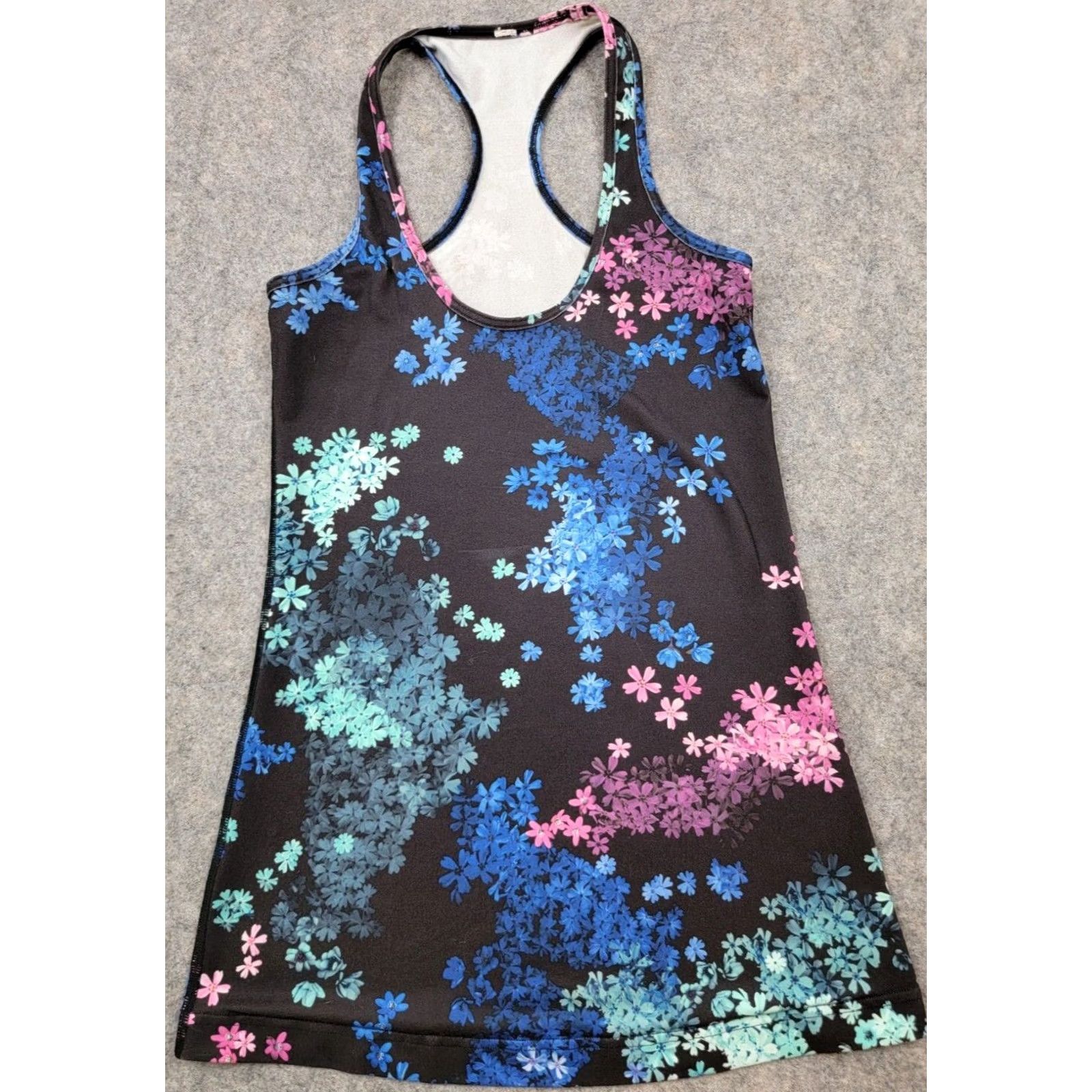 Lululemon Lululemon Tank Top Shirt Athletic Floral Racerback Black Size 4 Women Size S / US 4 / IT 40 - 2 Thumbnail