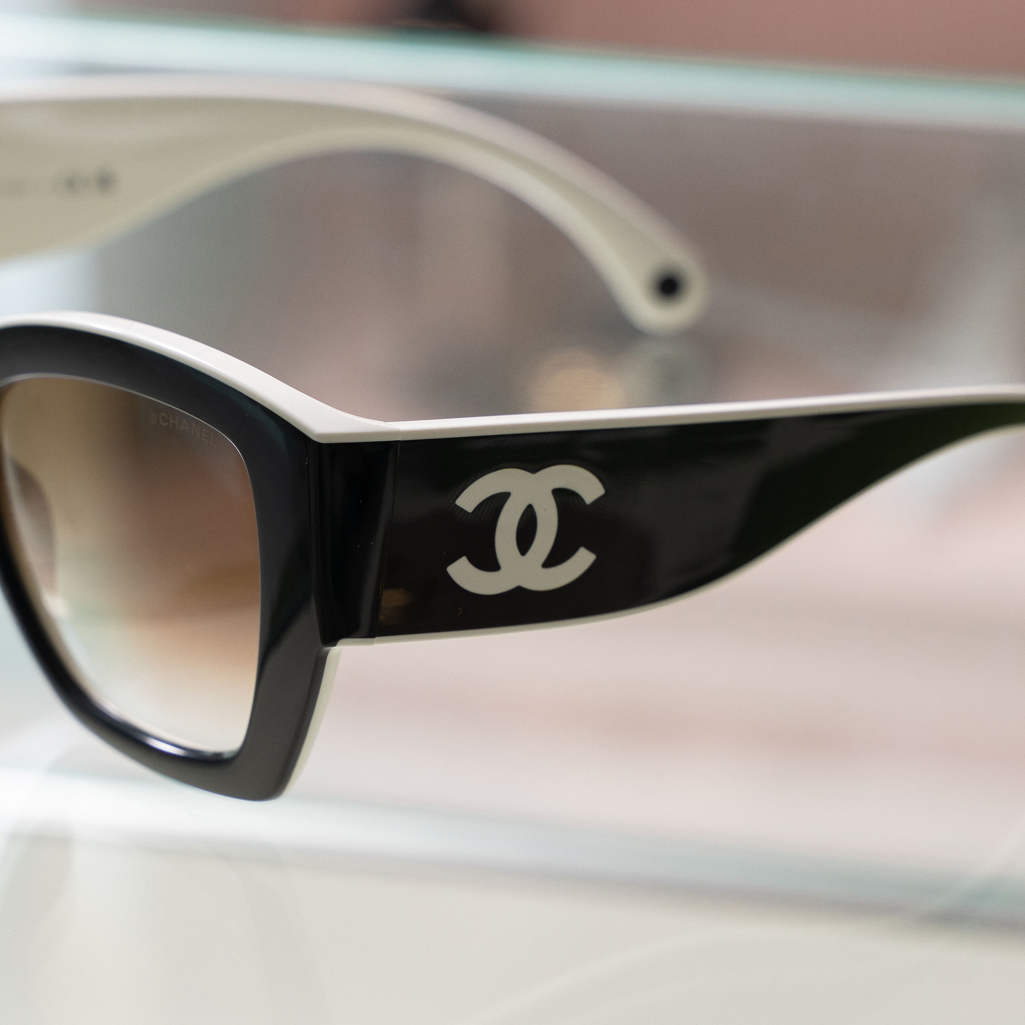 Chanel CHANEL 0CH6058 165651 Sunglasses BROWN/BLACK Size ONE SIZE - 2 Thumbnail