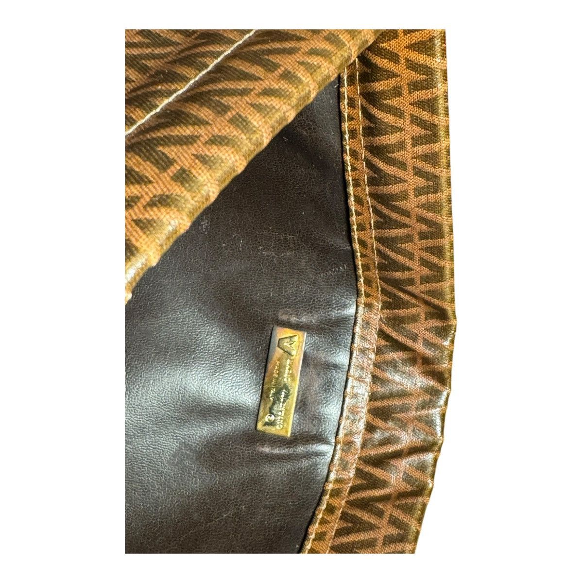 Mario Valentino Valentino clutch, vintage, good condition Size ONE SIZE - 5 Thumbnail