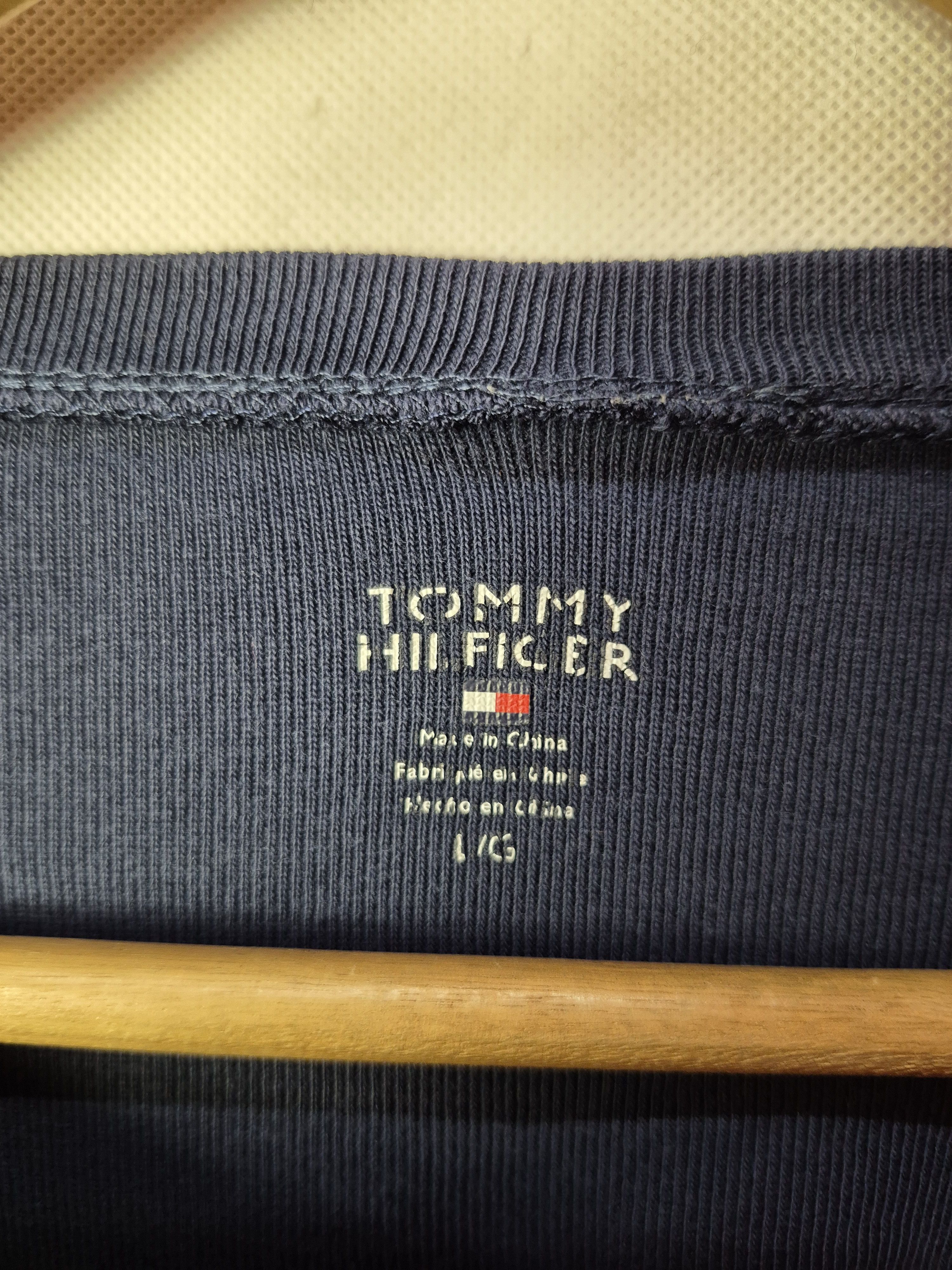 Tommy Hilfiger 🔥Tommy Hilfiger Small Logo Longsleeves Tops Tee Size US L / EU 52-54 / 3 - 6 Thumbnail