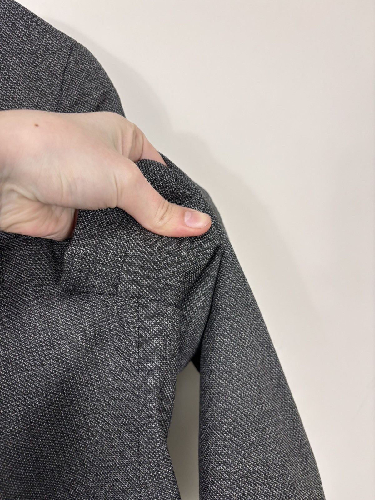 Hugo Boss Hugo Boss Men’s Grey Drago Super 120 Wool Blazer Jacket Size 38R - 23 Thumbnail