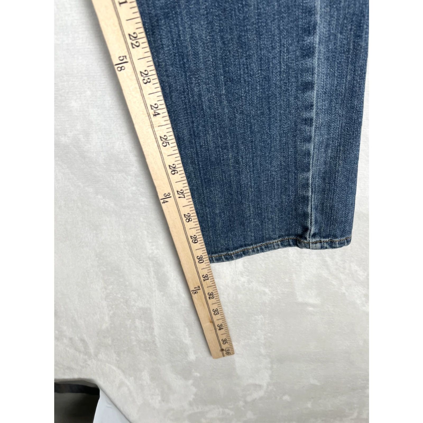 Lucky Brand Lucky Brand Jeans Womens 8 29 Blue Sofia Straight Denim Medium Wash Mid Rise Size 30" / US 8 / IT 44 - 5 Thumbnail