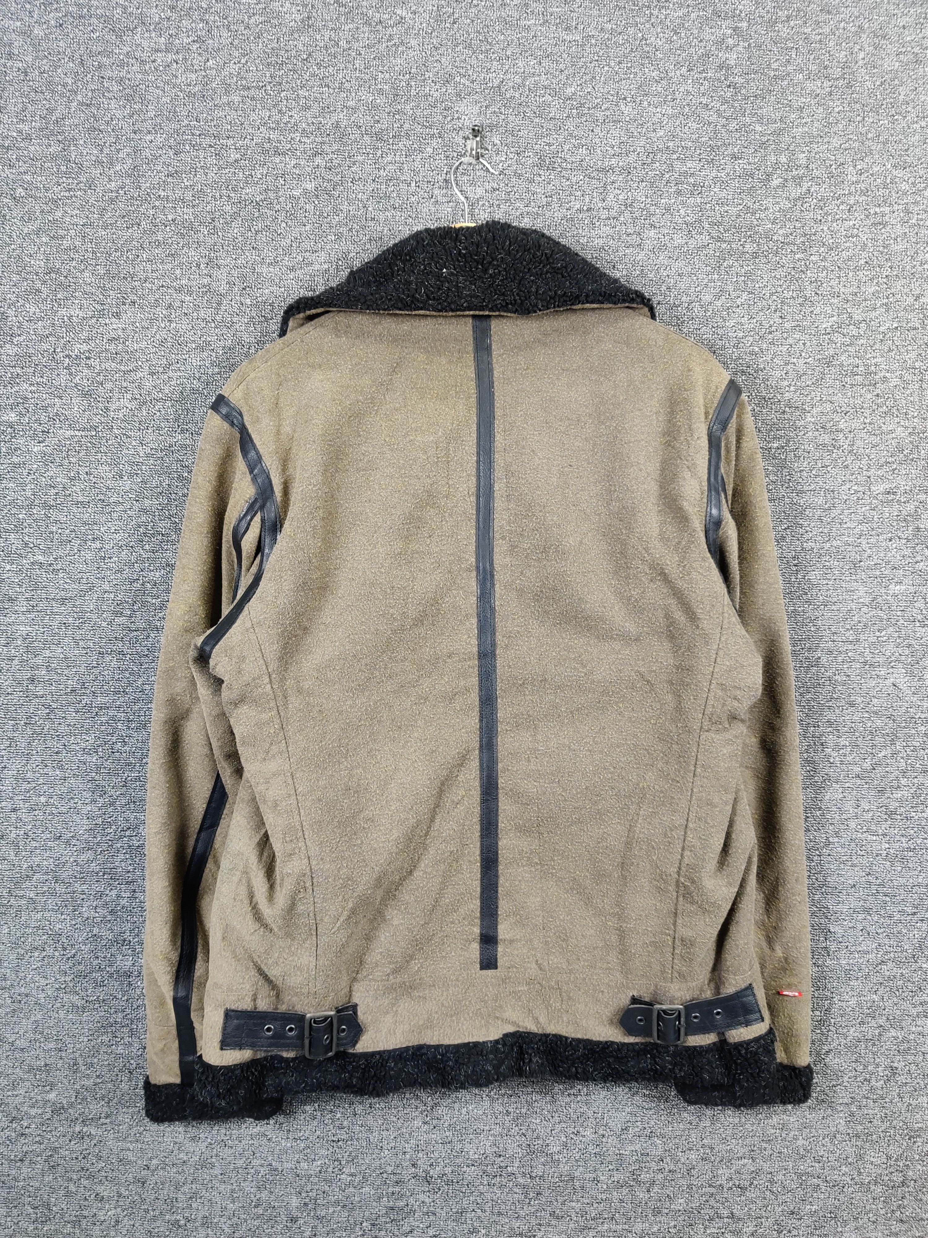 Levi's Vintage Clothing Vintage Levi's Shearling Denim B3 Style Jacket Size US L / EU 52-54 / 3 - 8 Thumbnail