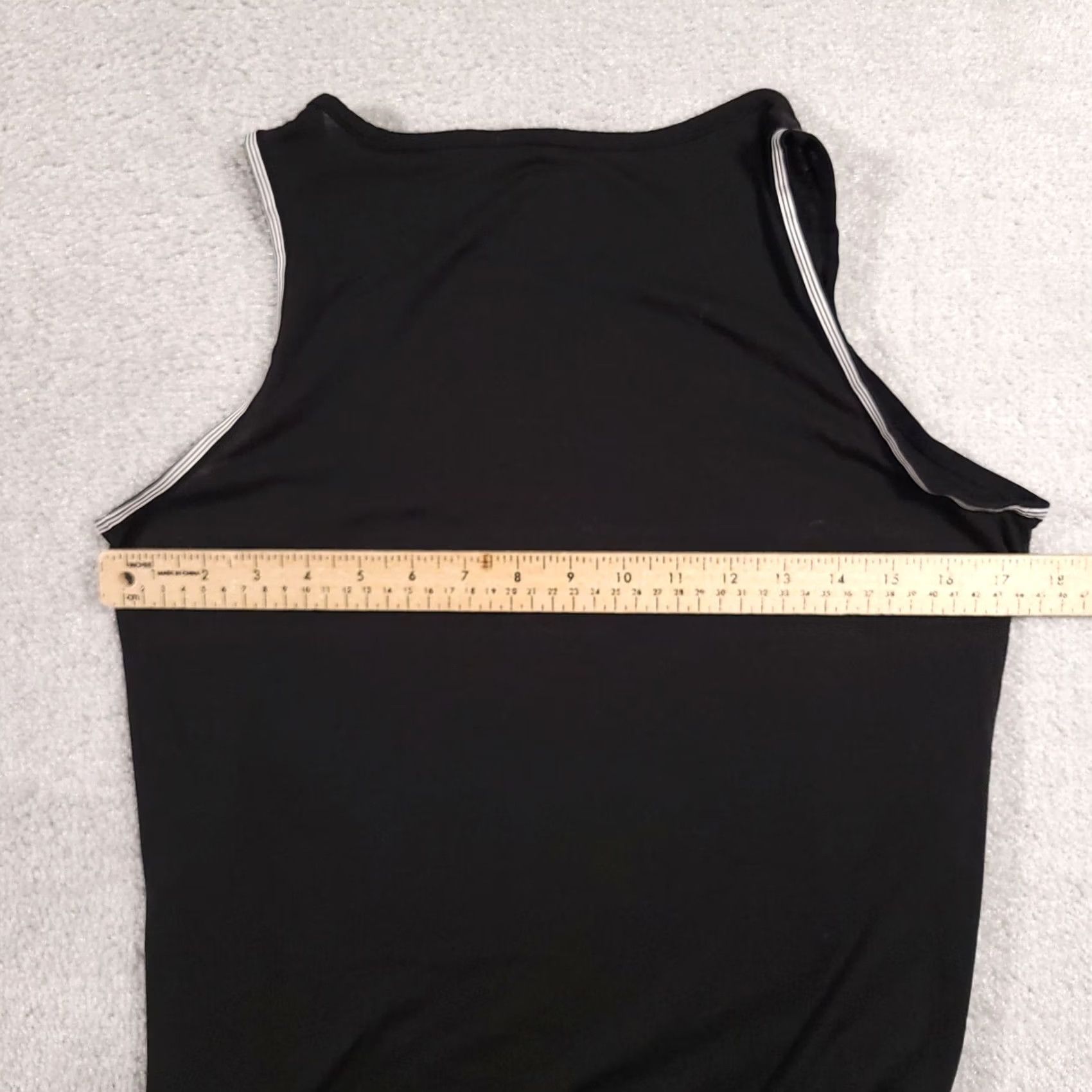 Adidas VINTAGE? No — Adidas Running Tank Women Medium Black Side Tie Short Athletic Shirt Size 32" / US 10 / IT 46 - 6 Thumbnail