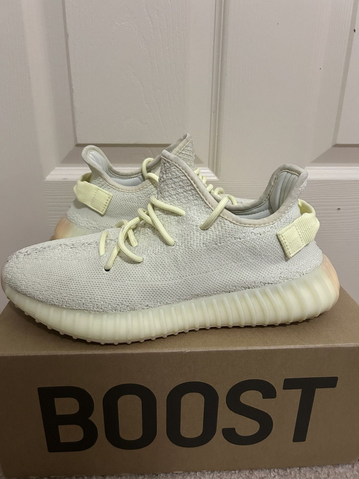 Adidas Yeezy 350 butter Size US 8.5 / EU 41-42 - 2 Thumbnail