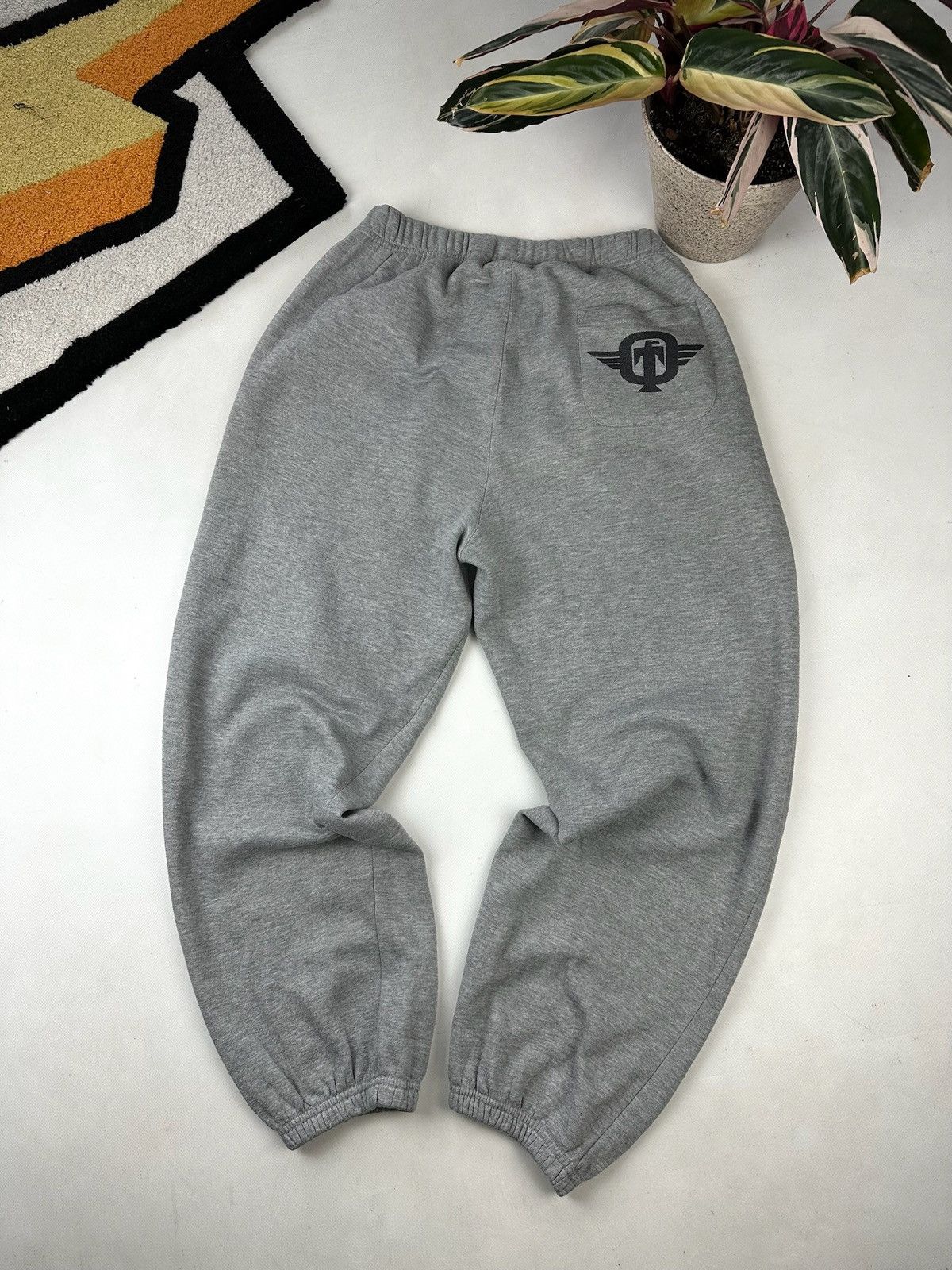 Affliction × Tapout TAPOUT sweatpants vintage y2k skulls zip up grunge skater Size US 33 - 3 Thumbnail