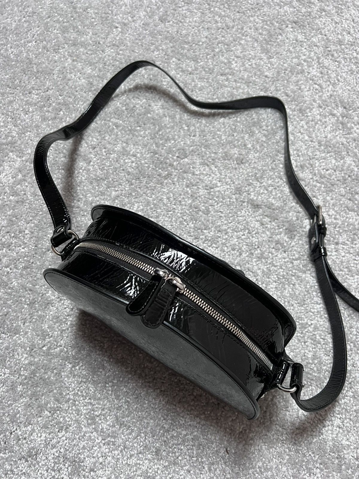 A.P.C. A.P.C Demi Lune Patent Leather Crossbody Bag Size ONE SIZE - 7 Thumbnail
