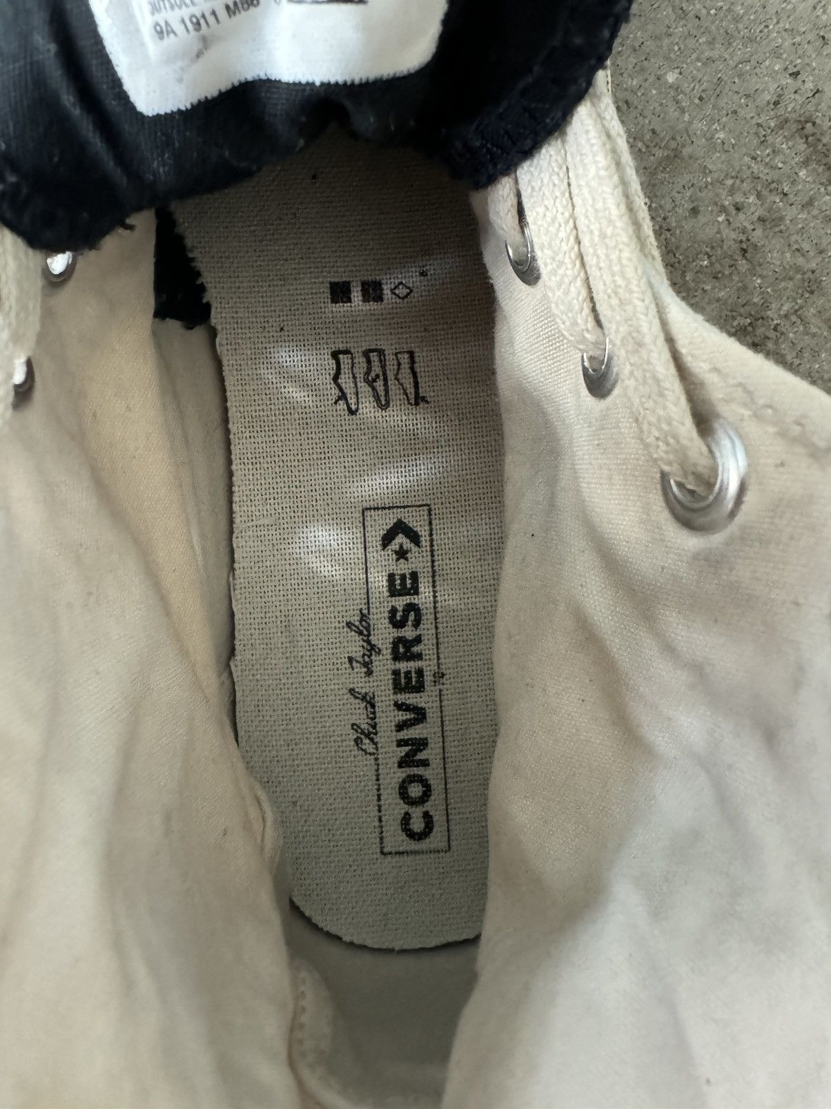 Converse FEAR OF GOD CONVERSE LEATHER CHUCK TAYLOR 70 HI TOP SNEAKER Size US 9 / EU 42 - 6 Thumbnail